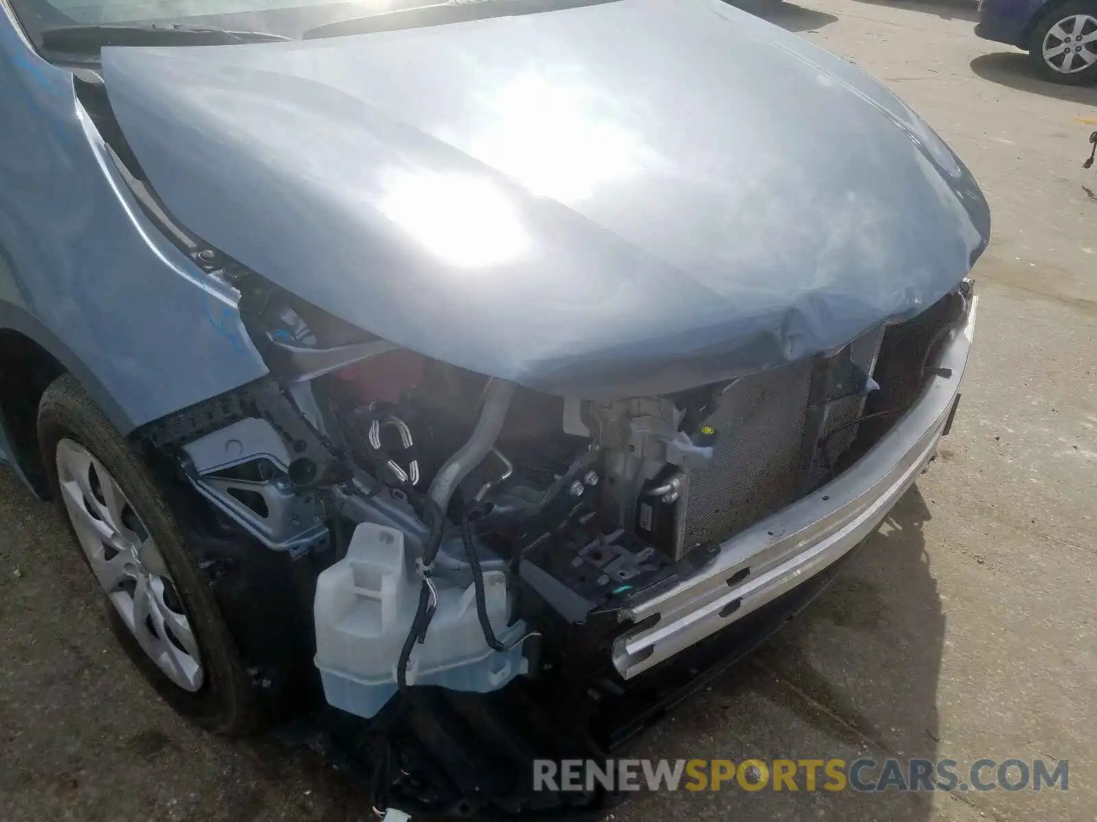 9 Photograph of a damaged car 5YFEPRAE7LP036178 TOYOTA COROLLA 2020