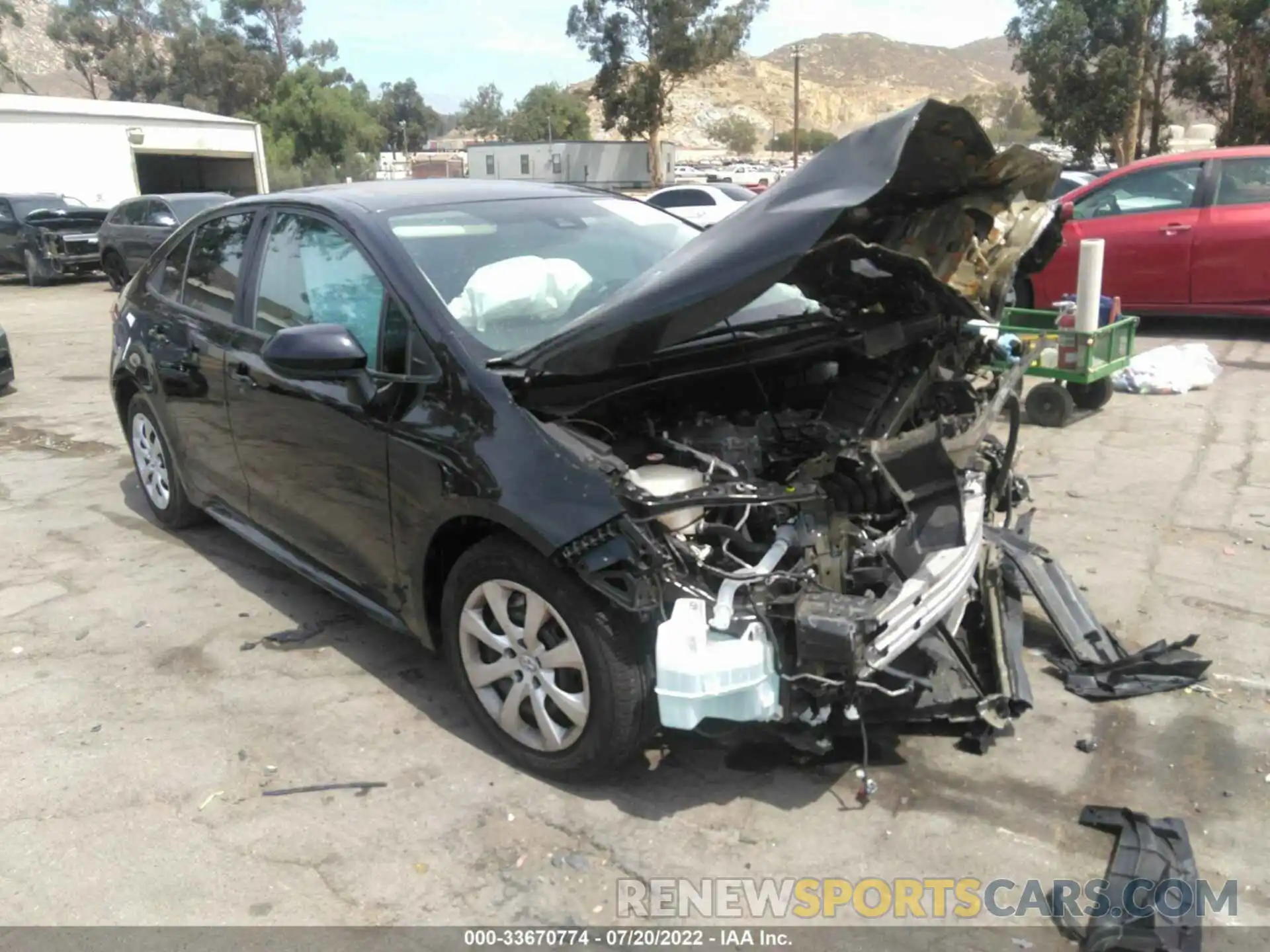 1 Photograph of a damaged car 5YFEPRAE7LP036407 TOYOTA COROLLA 2020