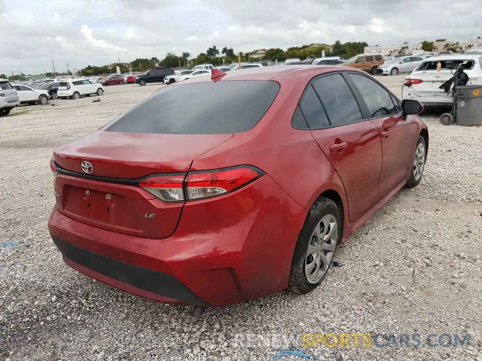 4 Photograph of a damaged car 5YFEPRAE7LP038741 TOYOTA COROLLA 2020