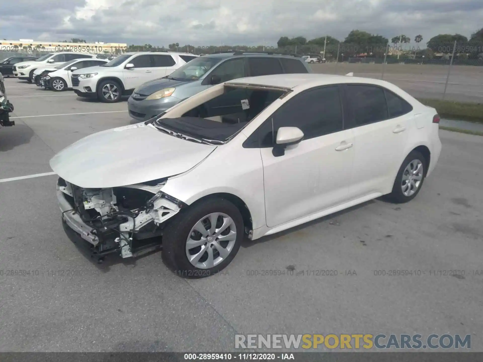 2 Photograph of a damaged car 5YFEPRAE7LP040943 TOYOTA COROLLA 2020