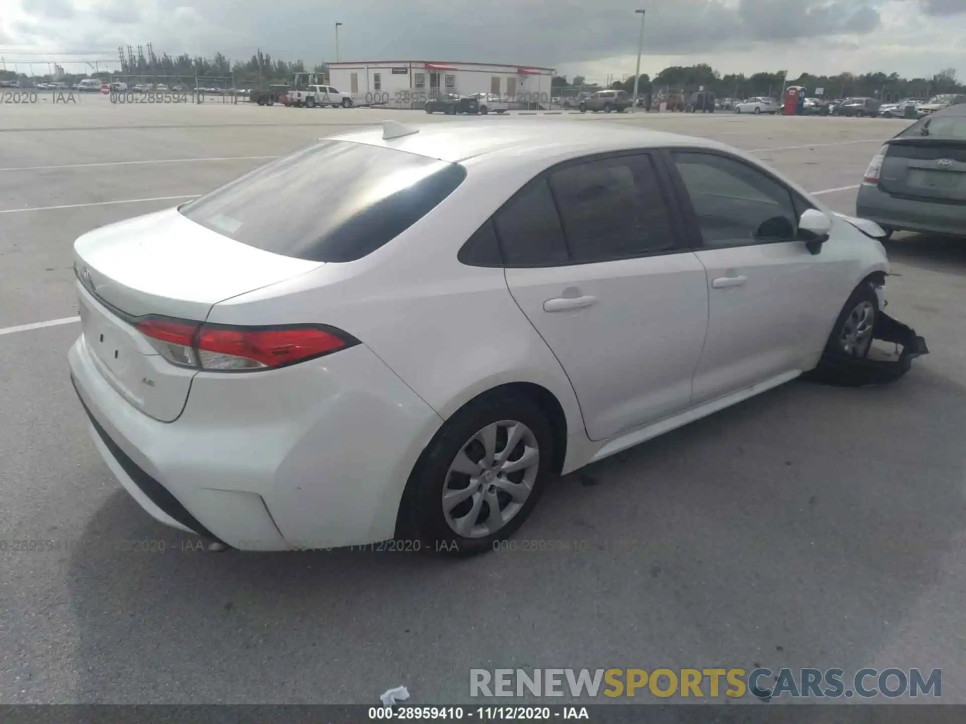 4 Photograph of a damaged car 5YFEPRAE7LP040943 TOYOTA COROLLA 2020