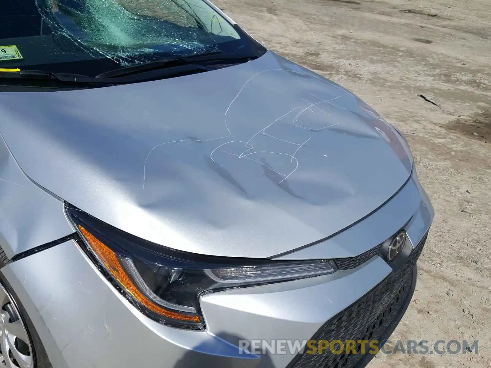 9 Photograph of a damaged car 5YFEPRAE7LP044457 TOYOTA COROLLA 2020