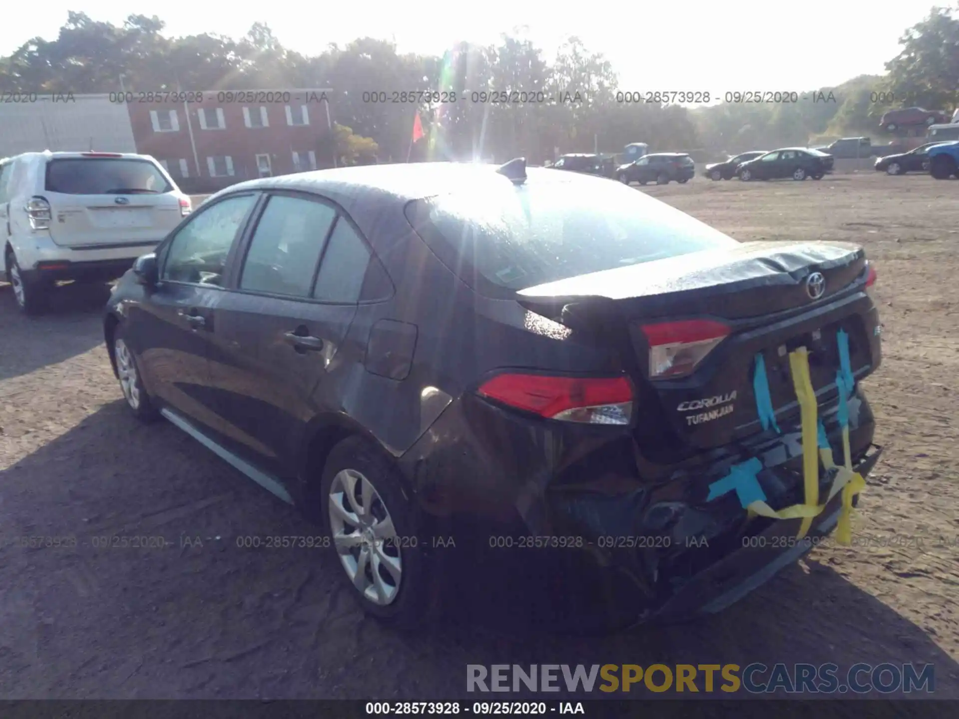 3 Photograph of a damaged car 5YFEPRAE7LP044779 TOYOTA COROLLA 2020