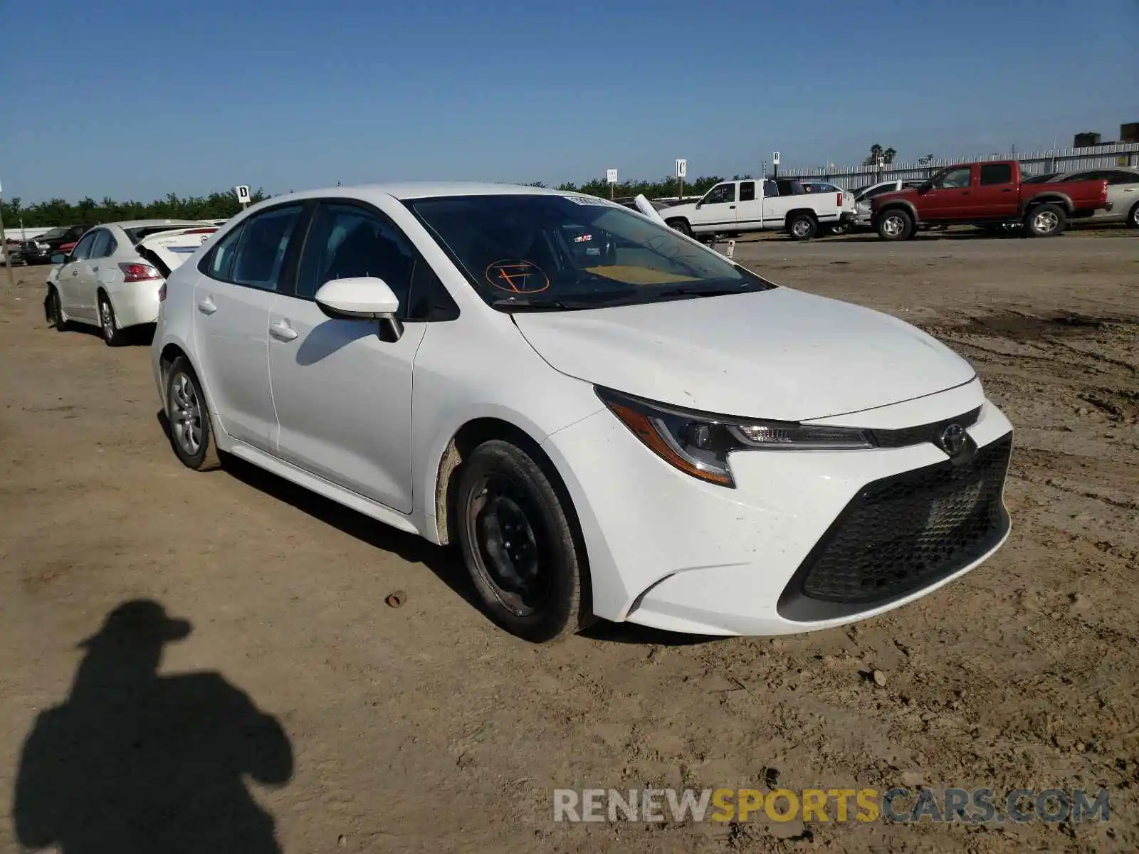 1 Photograph of a damaged car 5YFEPRAE7LP045205 TOYOTA COROLLA 2020