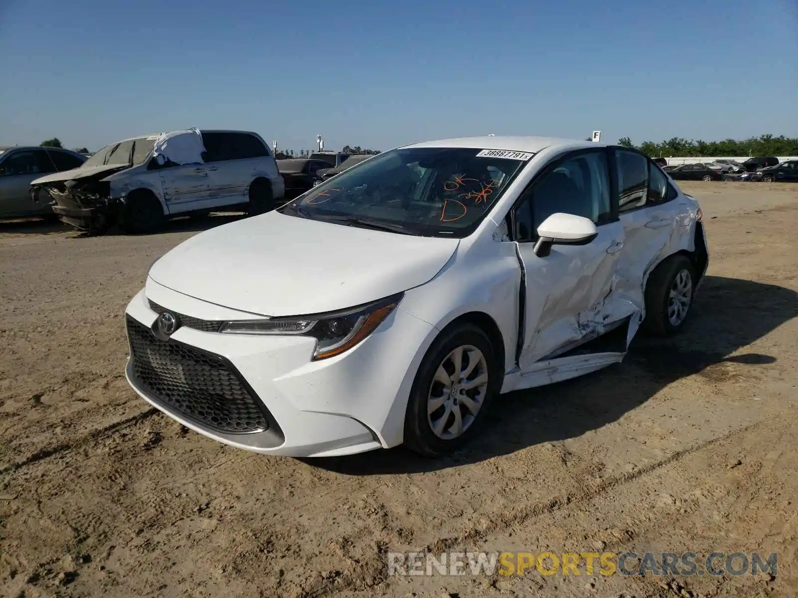 2 Photograph of a damaged car 5YFEPRAE7LP045205 TOYOTA COROLLA 2020