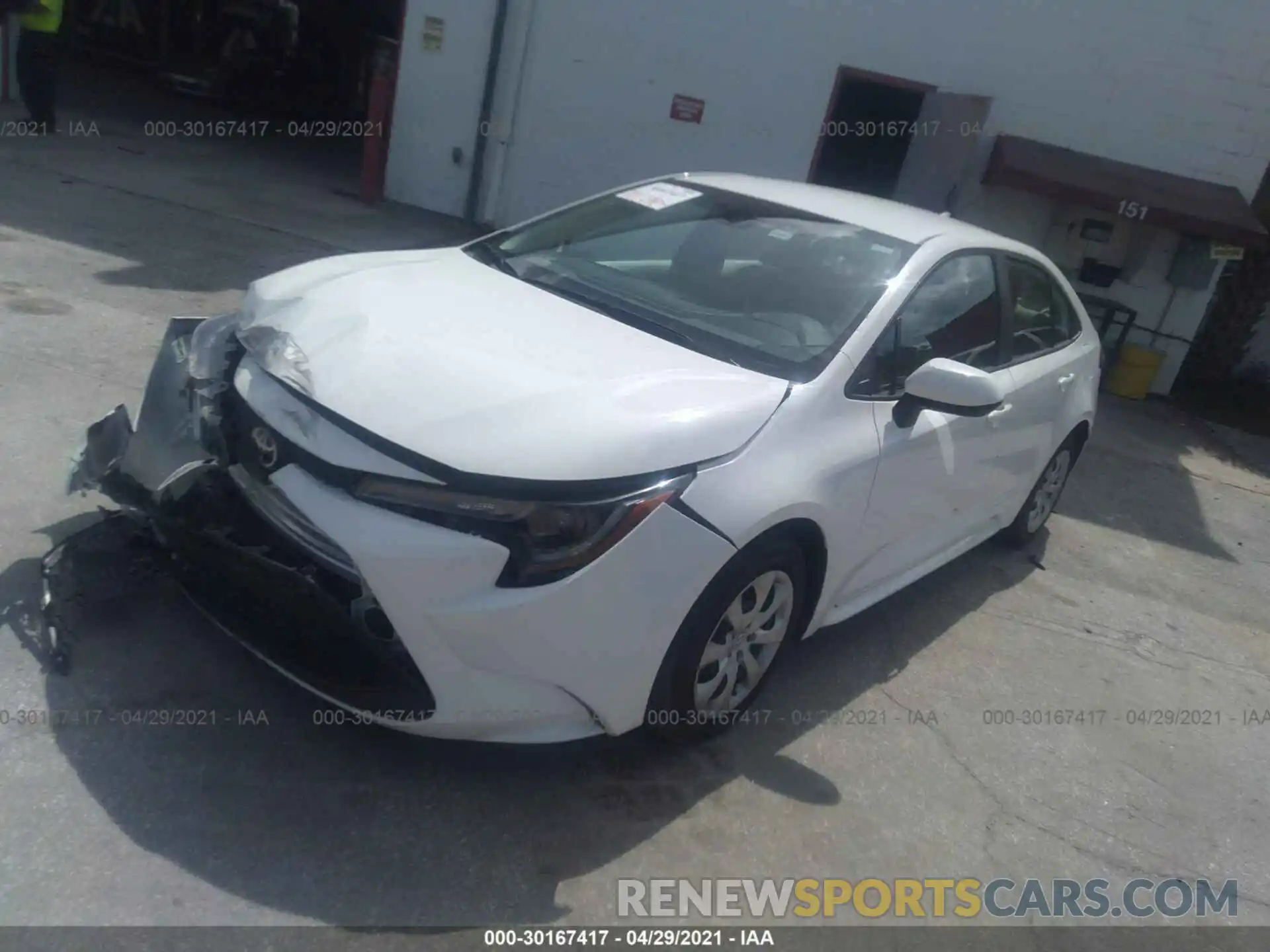 2 Photograph of a damaged car 5YFEPRAE7LP045690 TOYOTA COROLLA 2020