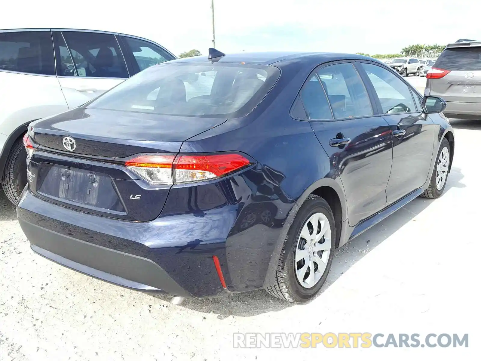 4 Photograph of a damaged car 5YFEPRAE7LP047455 TOYOTA COROLLA 2020