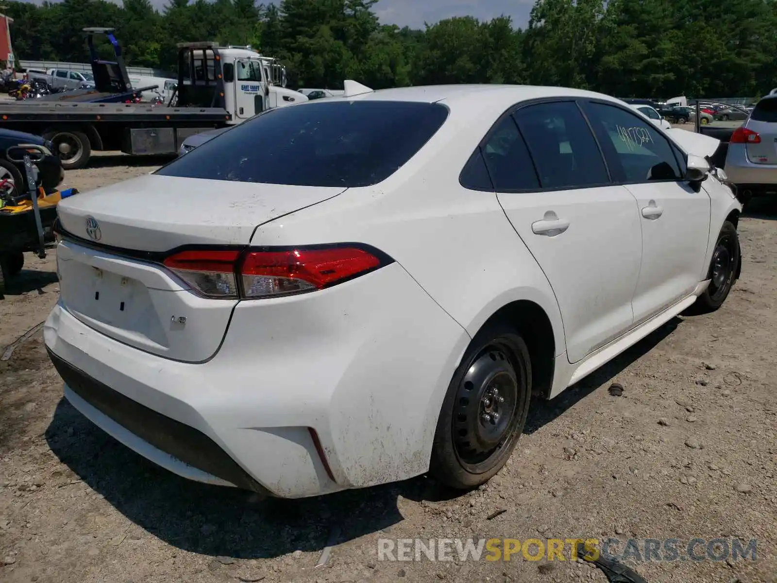 4 Photograph of a damaged car 5YFEPRAE7LP049397 TOYOTA COROLLA 2020