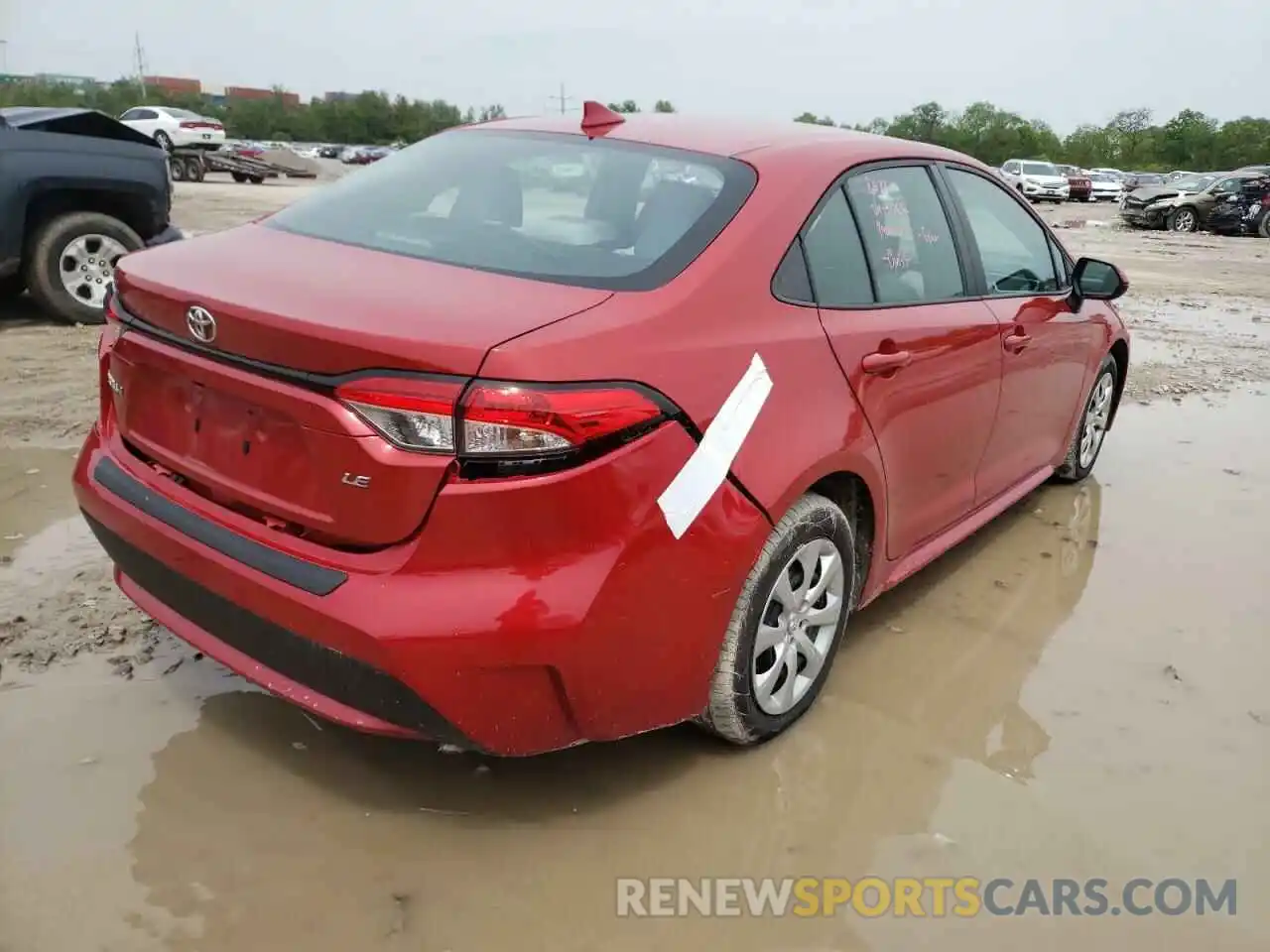 4 Photograph of a damaged car 5YFEPRAE7LP050050 TOYOTA COROLLA 2020