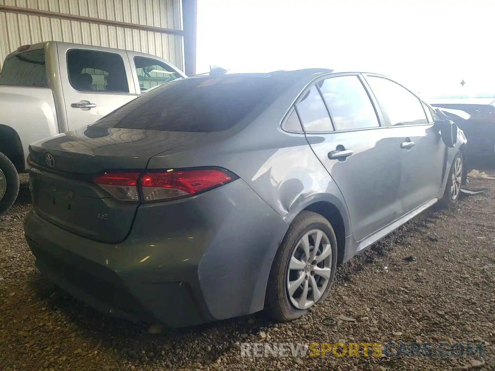 4 Photograph of a damaged car 5YFEPRAE7LP052865 TOYOTA COROLLA 2020