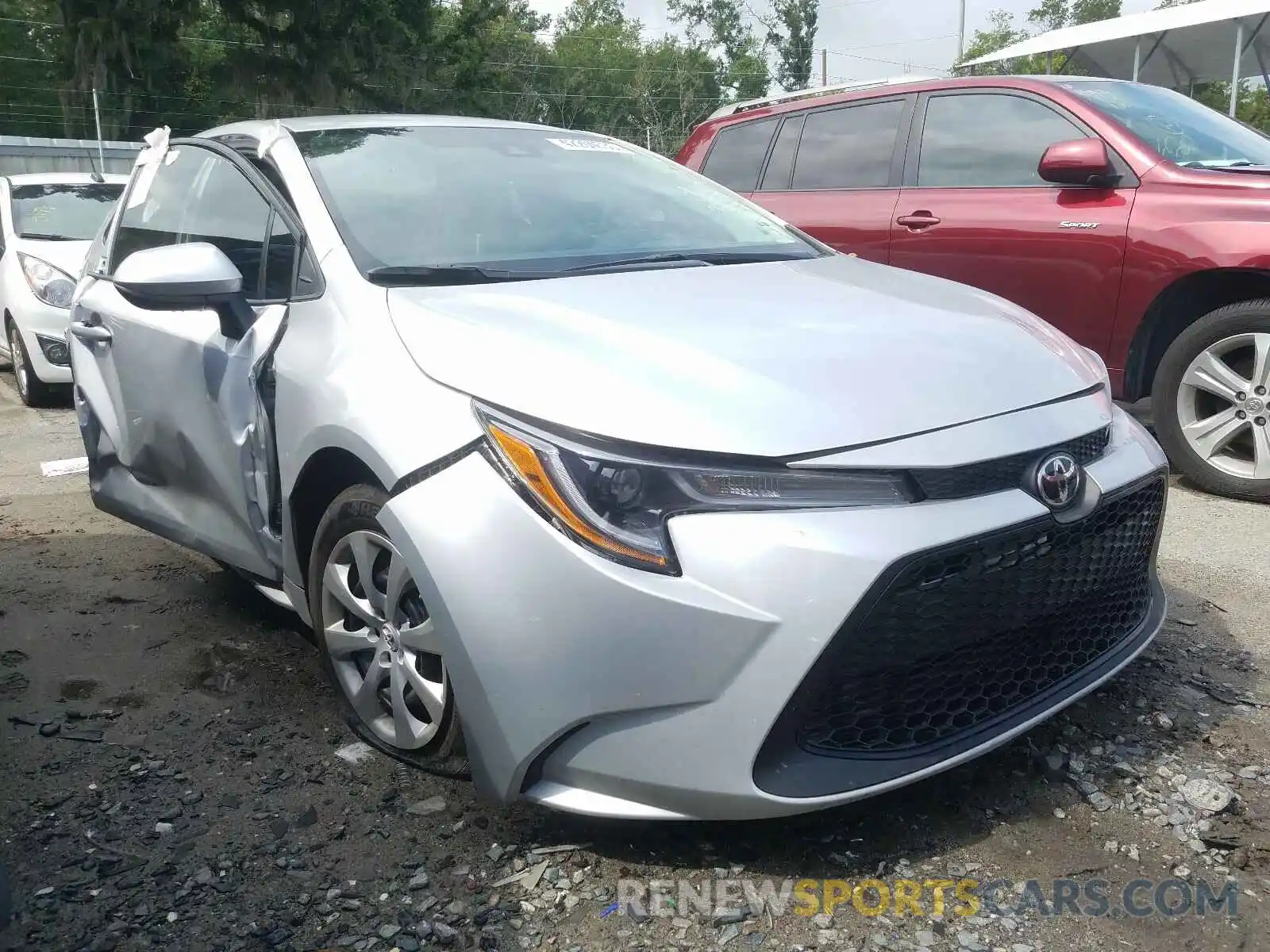 1 Photograph of a damaged car 5YFEPRAE7LP053272 TOYOTA COROLLA 2020