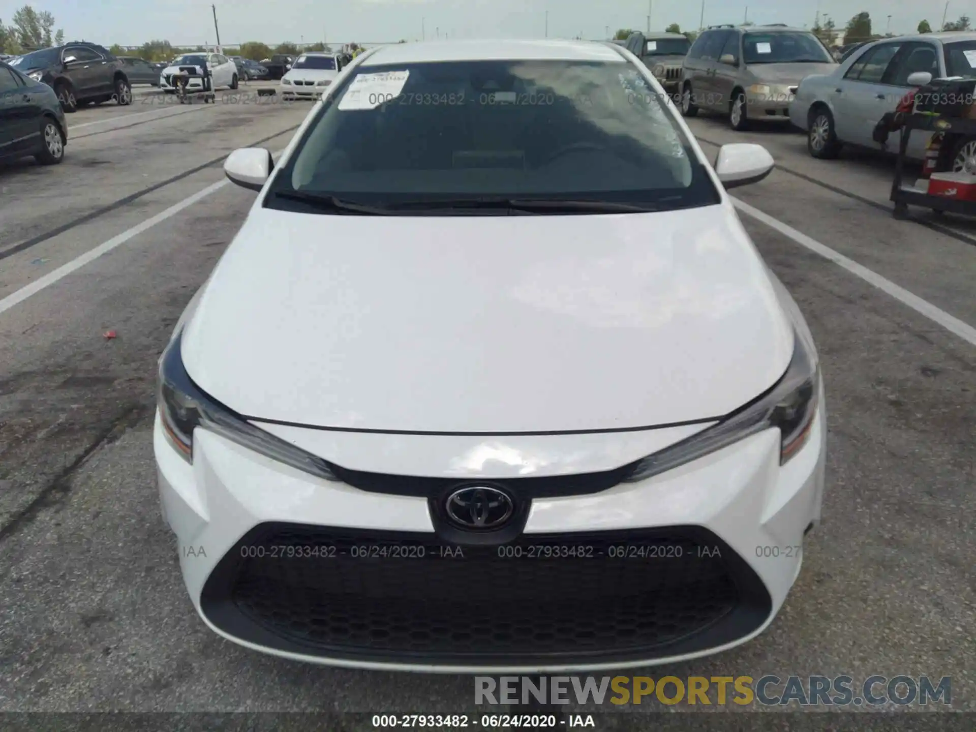 6 Photograph of a damaged car 5YFEPRAE7LP053370 TOYOTA COROLLA 2020