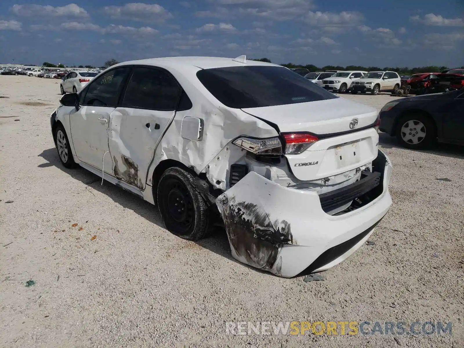 3 Photograph of a damaged car 5YFEPRAE7LP053577 TOYOTA COROLLA 2020