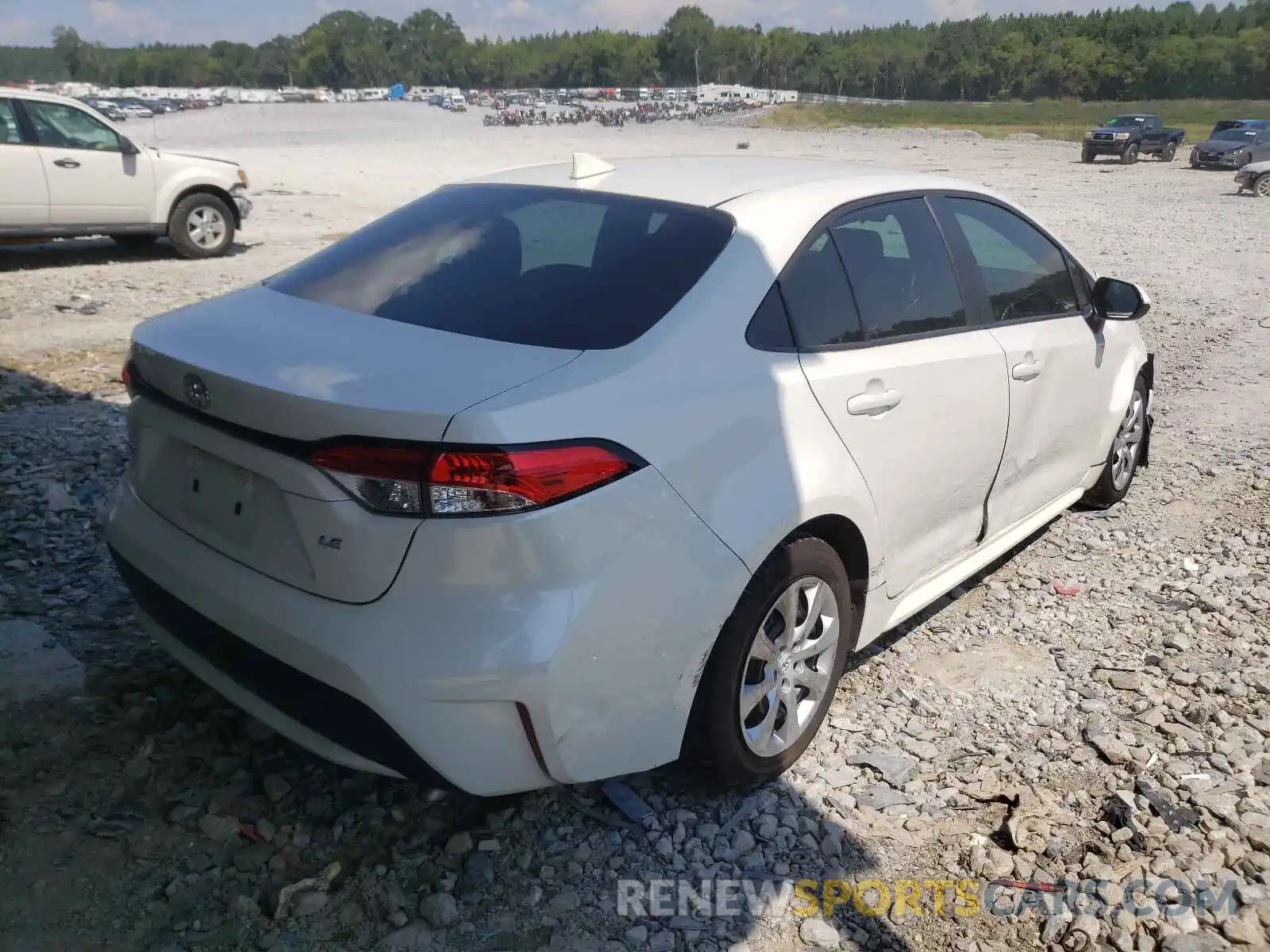 4 Photograph of a damaged car 5YFEPRAE7LP055345 TOYOTA COROLLA 2020