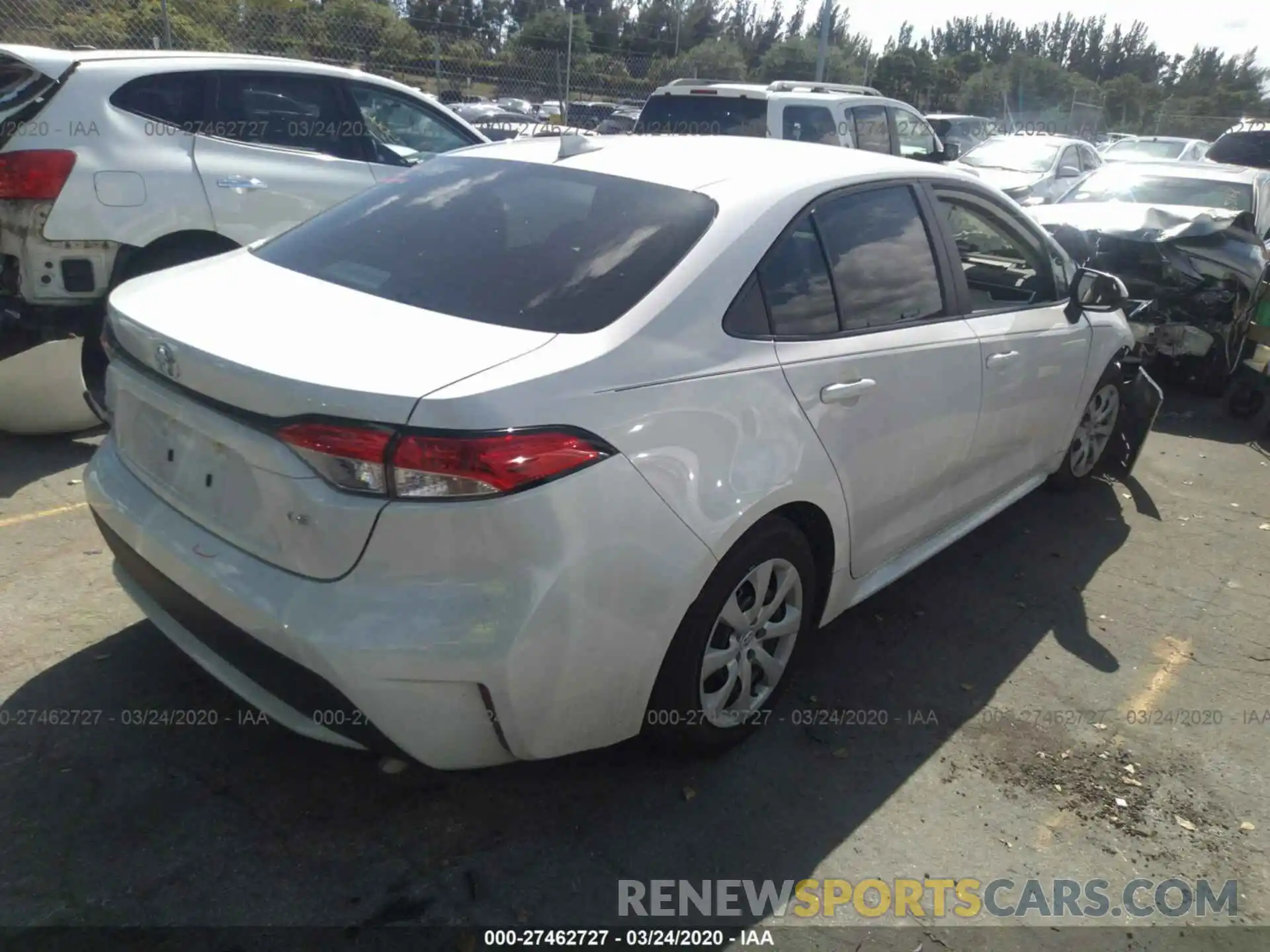 4 Photograph of a damaged car 5YFEPRAE7LP055667 TOYOTA COROLLA 2020