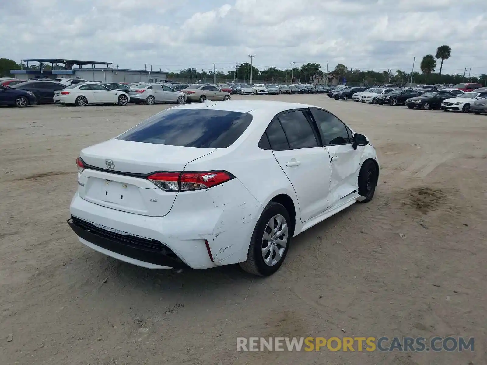 4 Photograph of a damaged car 5YFEPRAE7LP056737 TOYOTA COROLLA 2020