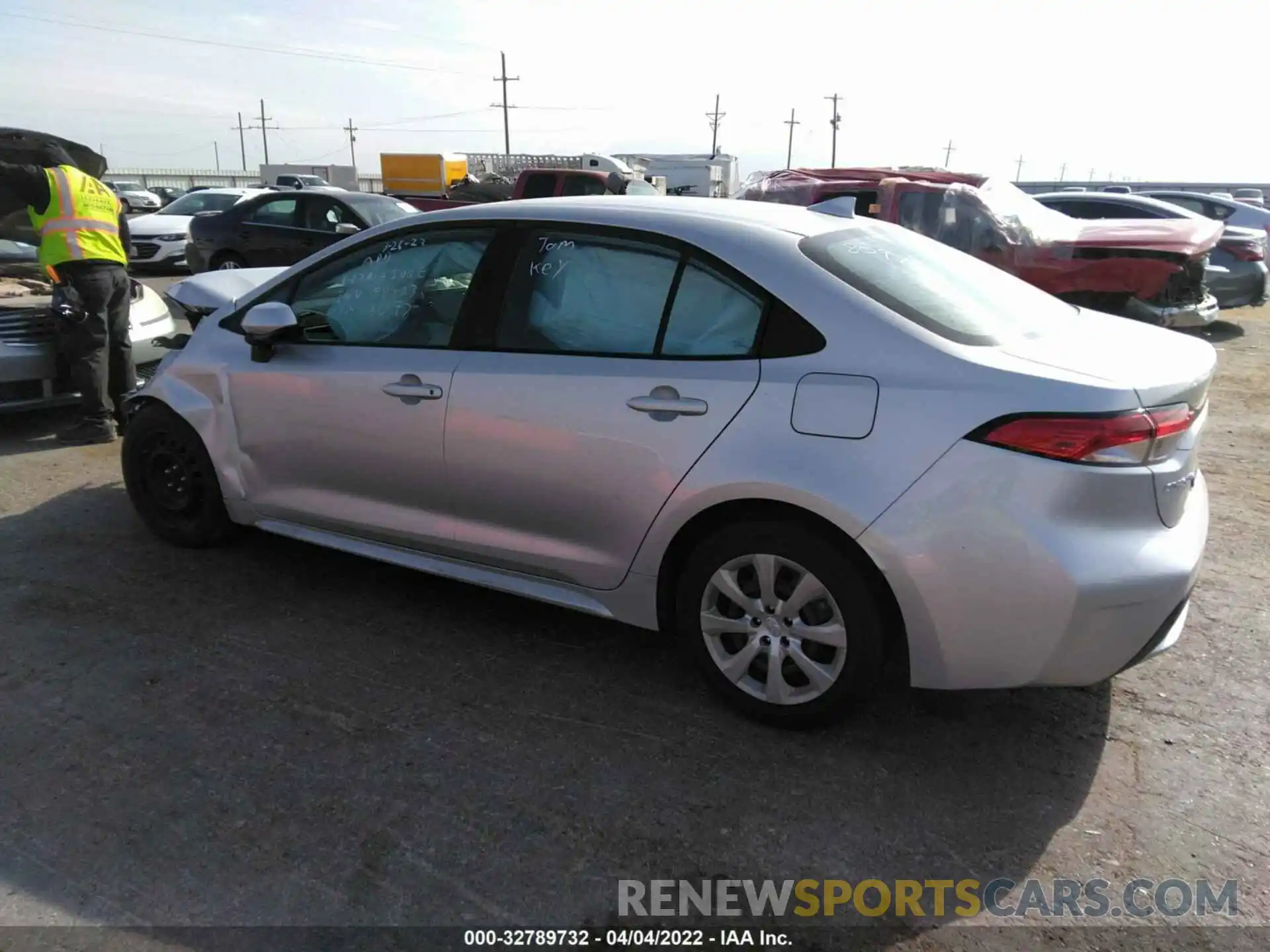 3 Photograph of a damaged car 5YFEPRAE7LP058097 TOYOTA COROLLA 2020