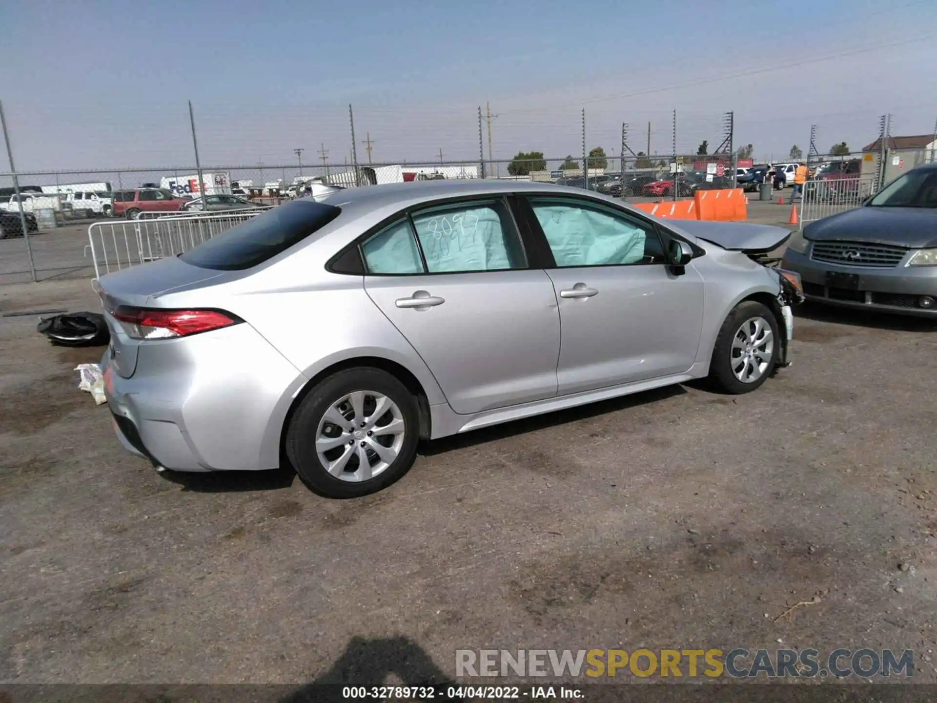 4 Photograph of a damaged car 5YFEPRAE7LP058097 TOYOTA COROLLA 2020