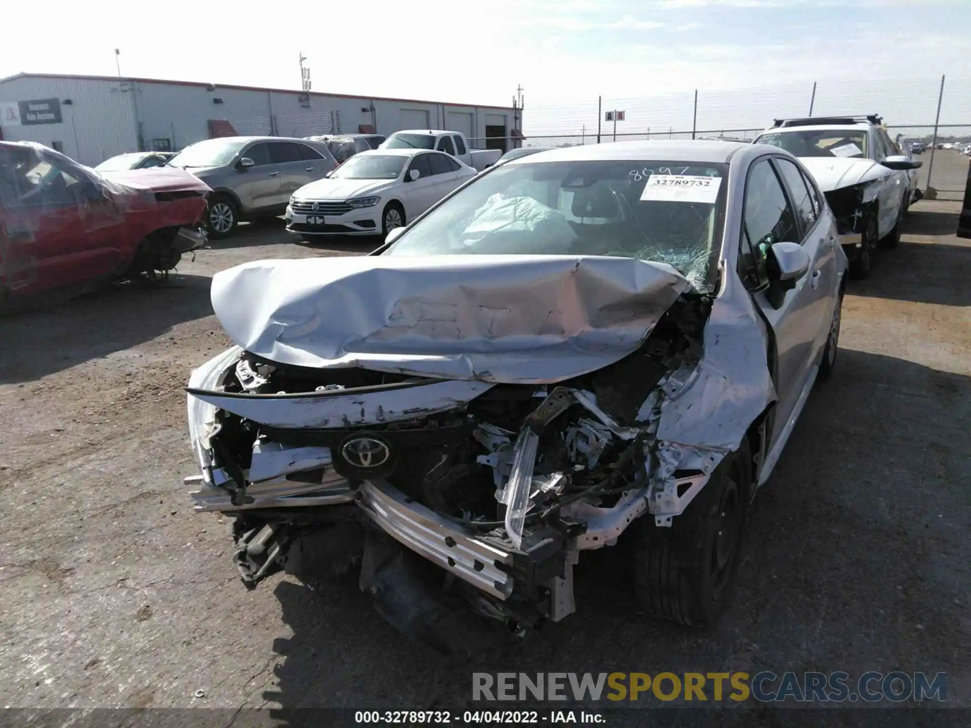 6 Photograph of a damaged car 5YFEPRAE7LP058097 TOYOTA COROLLA 2020