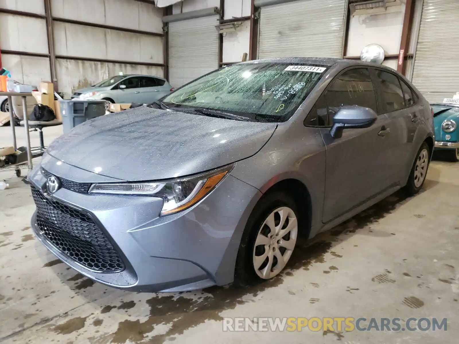 2 Photograph of a damaged car 5YFEPRAE7LP058598 TOYOTA COROLLA 2020