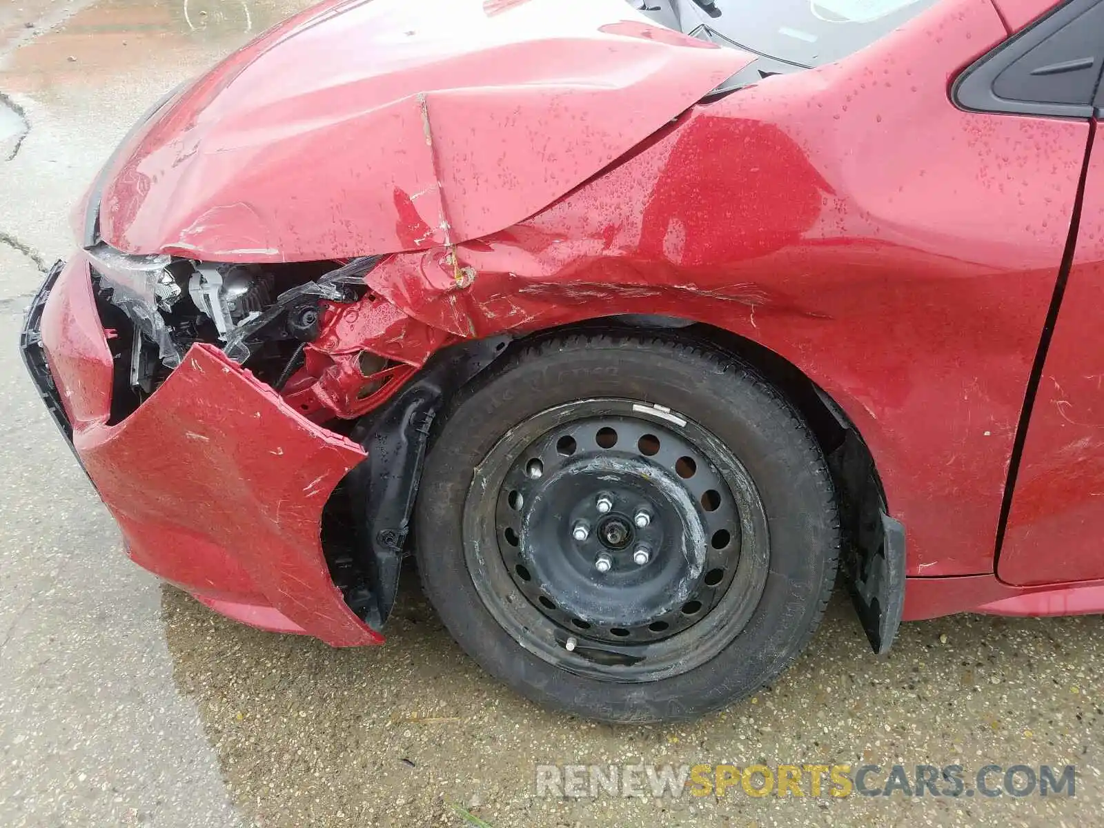 9 Photograph of a damaged car 5YFEPRAE7LP060447 TOYOTA COROLLA 2020