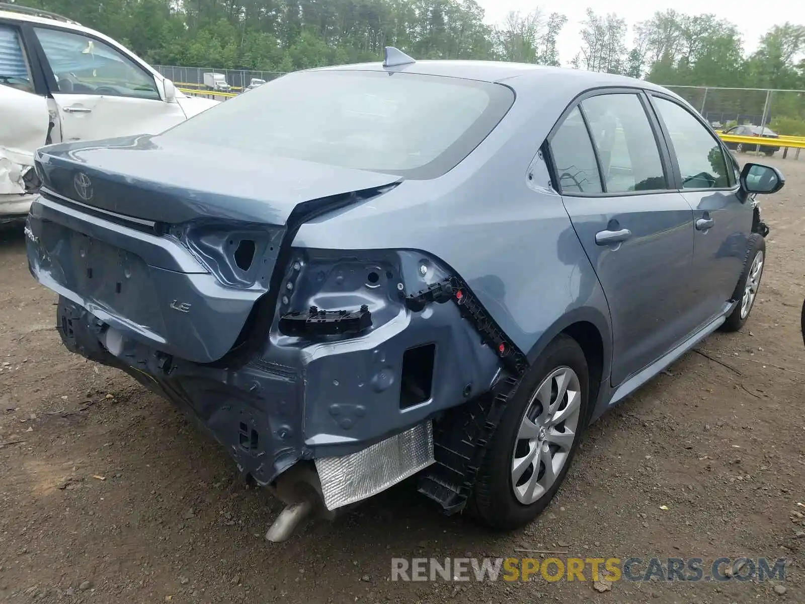 4 Photograph of a damaged car 5YFEPRAE7LP060884 TOYOTA COROLLA 2020