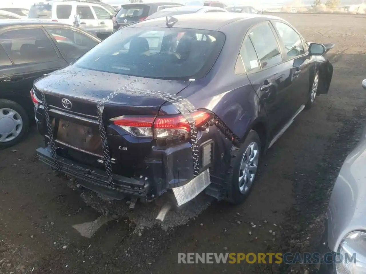 4 Photograph of a damaged car 5YFEPRAE7LP061758 TOYOTA COROLLA 2020