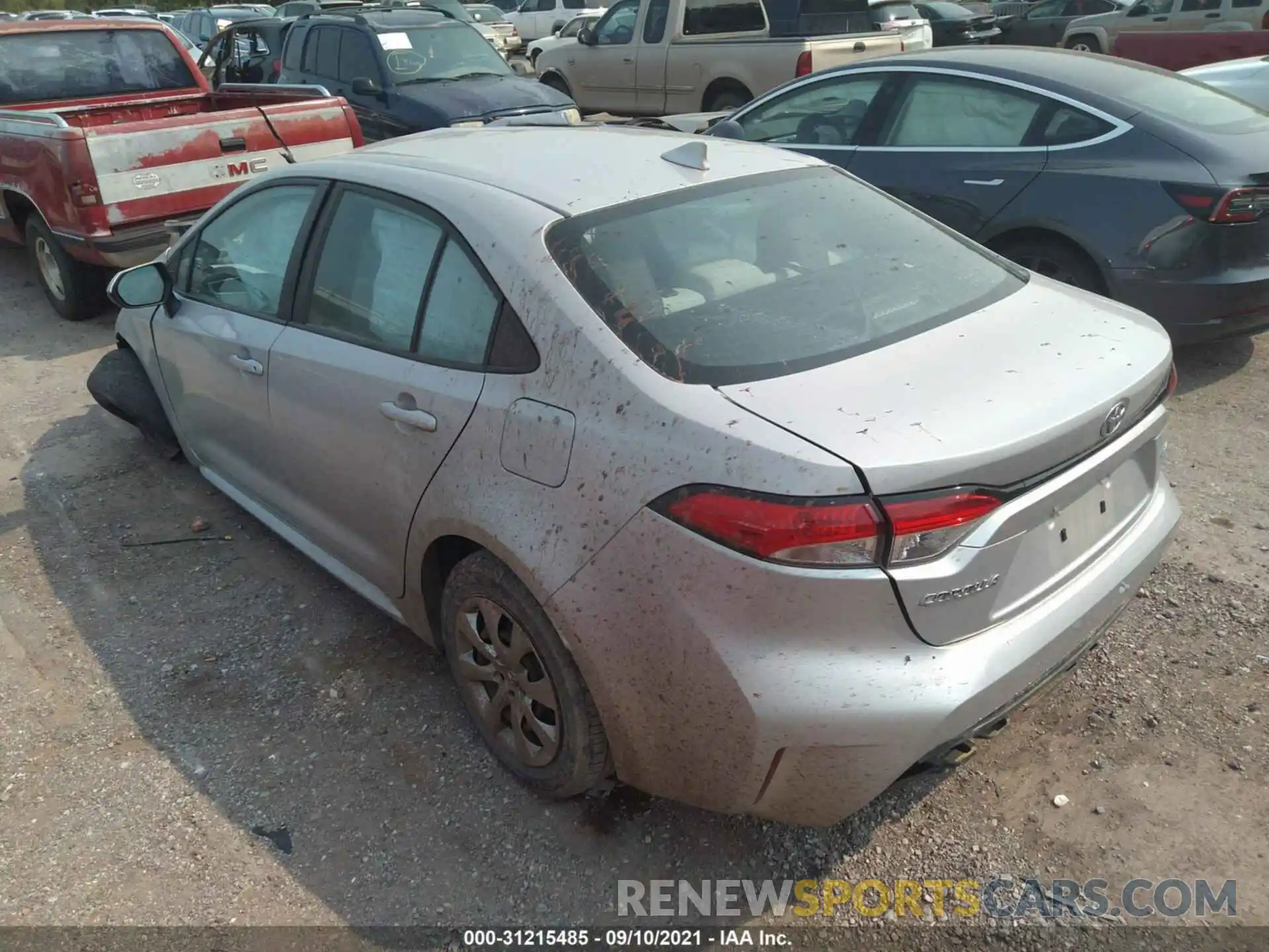 3 Photograph of a damaged car 5YFEPRAE7LP061906 TOYOTA COROLLA 2020