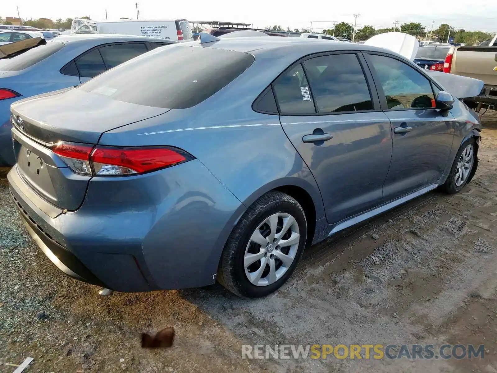 4 Photograph of a damaged car 5YFEPRAE7LP062134 TOYOTA COROLLA 2020