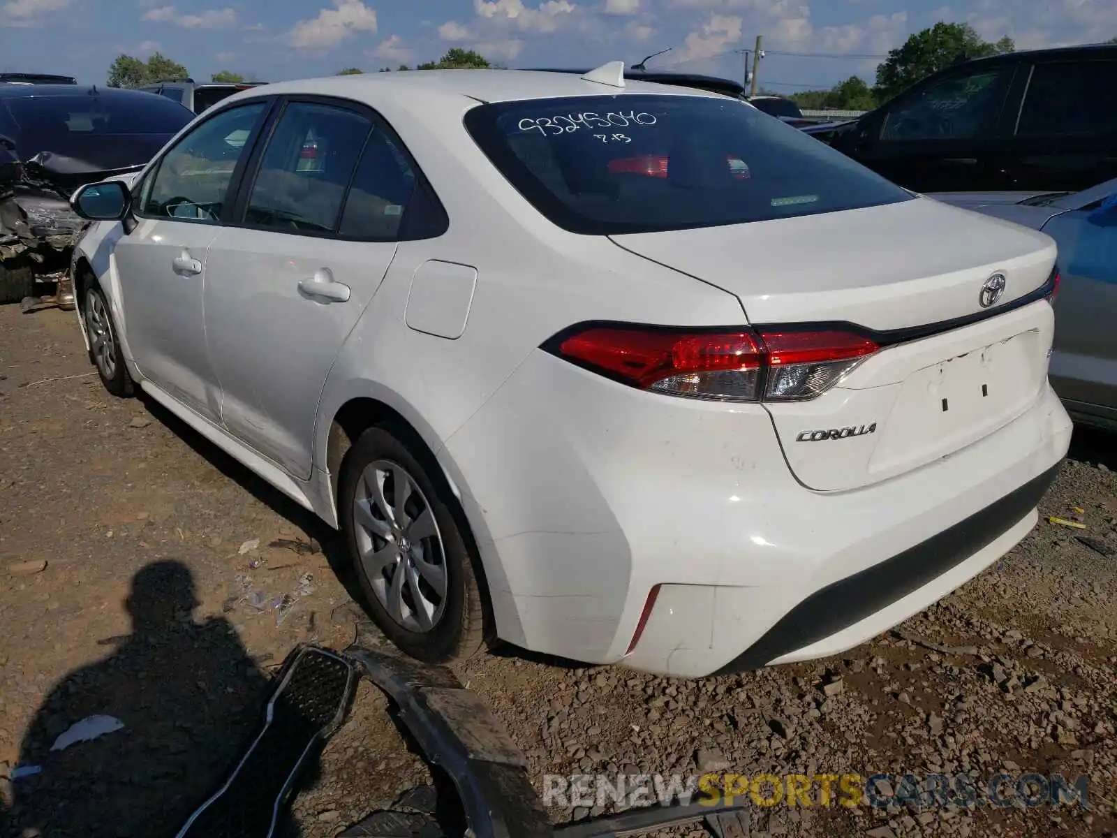 3 Photograph of a damaged car 5YFEPRAE7LP063896 TOYOTA COROLLA 2020