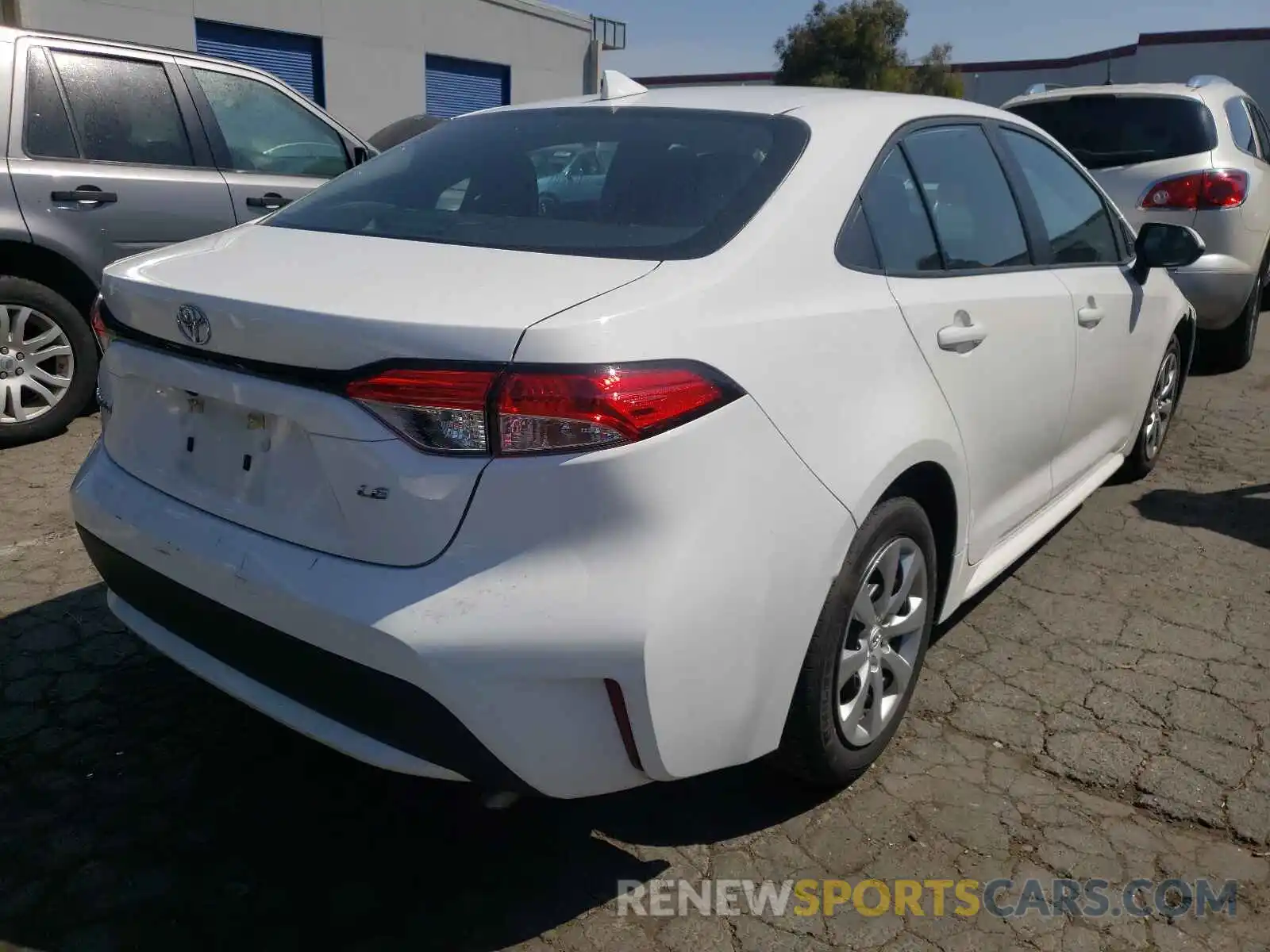 4 Photograph of a damaged car 5YFEPRAE7LP064627 TOYOTA COROLLA 2020