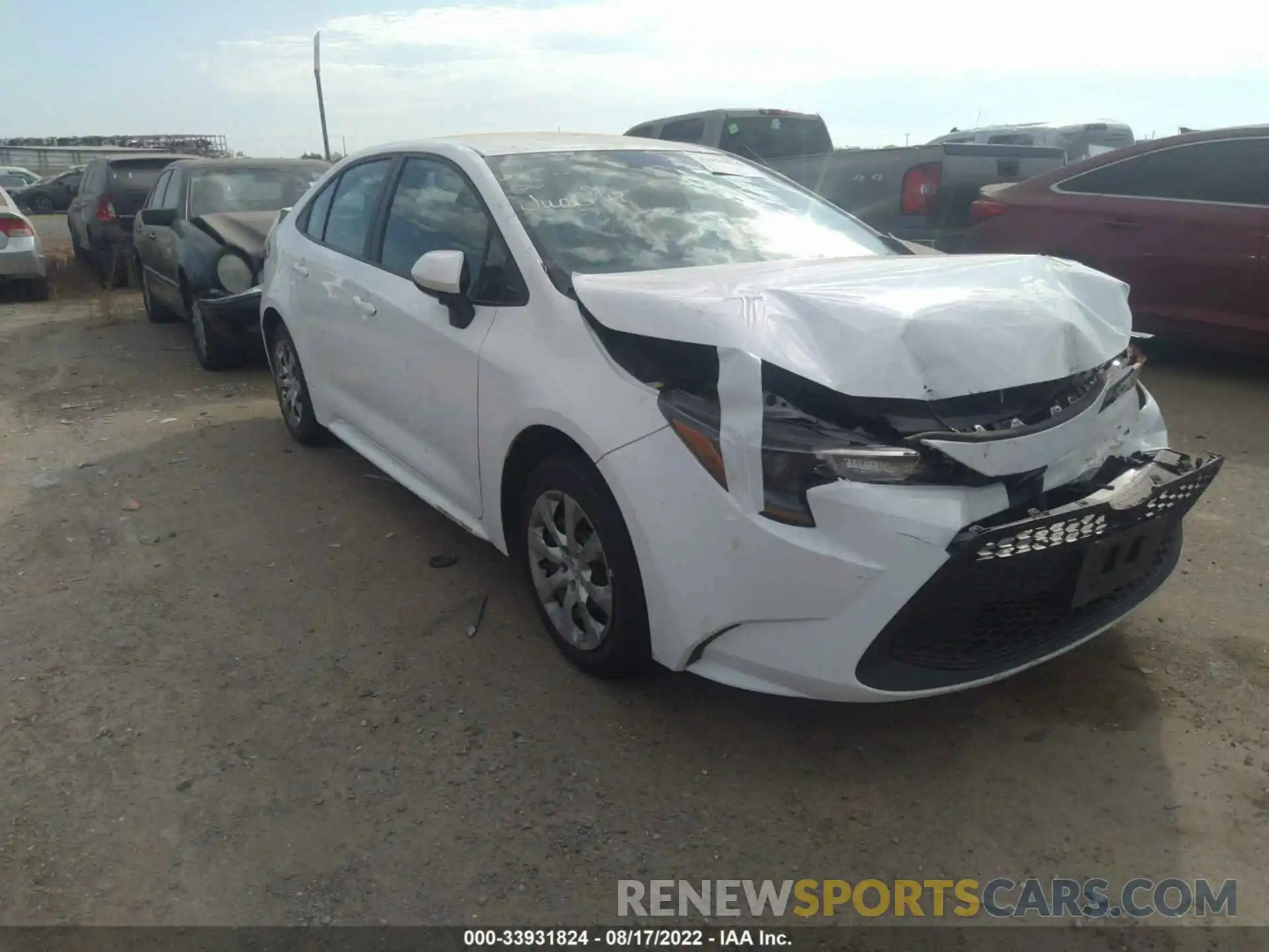 1 Photograph of a damaged car 5YFEPRAE7LP065065 TOYOTA COROLLA 2020