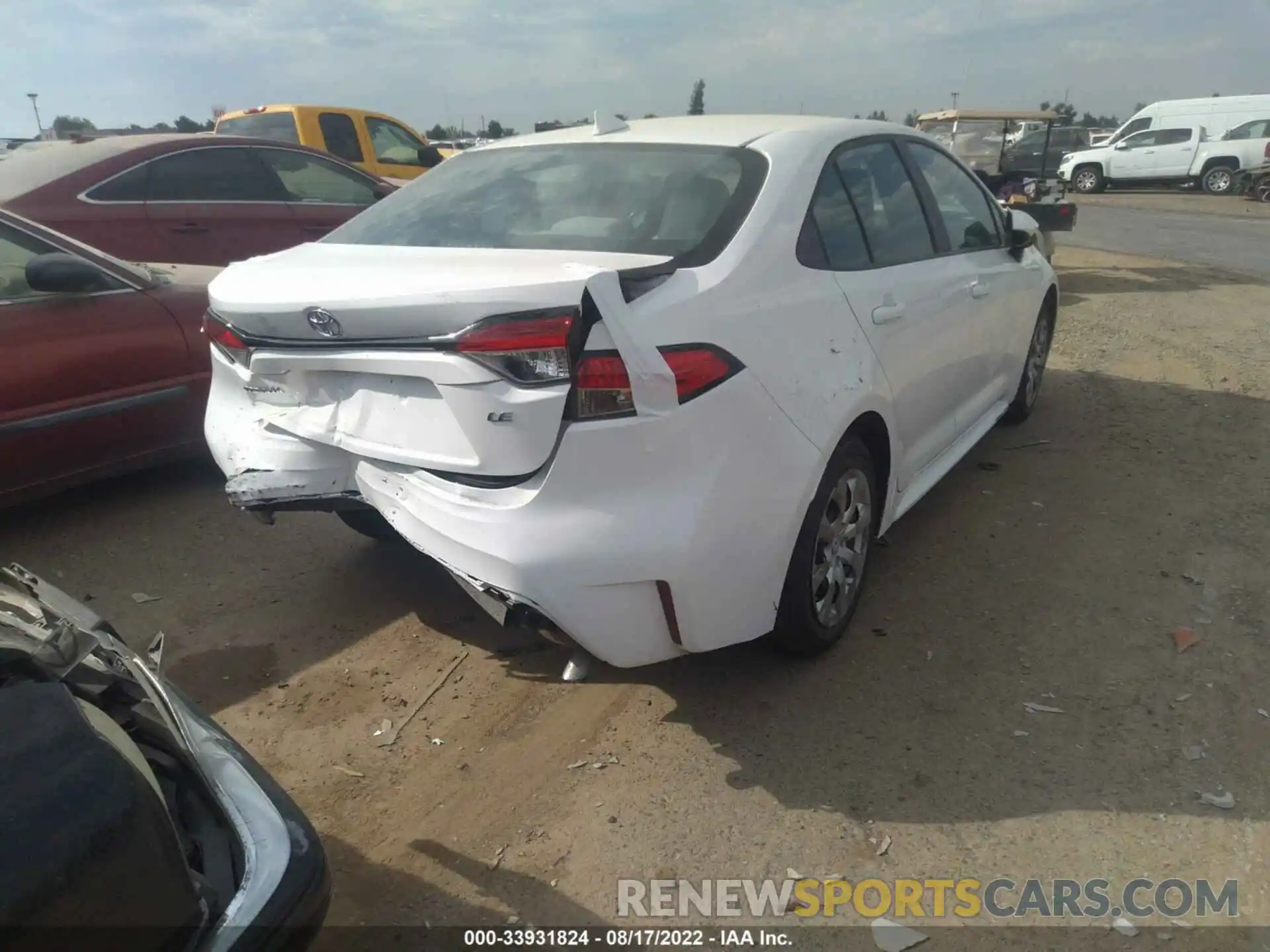 4 Photograph of a damaged car 5YFEPRAE7LP065065 TOYOTA COROLLA 2020