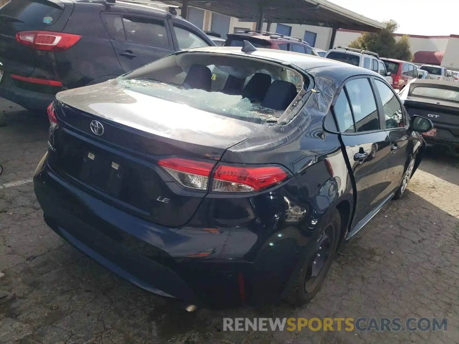 4 Photograph of a damaged car 5YFEPRAE7LP065261 TOYOTA COROLLA 2020