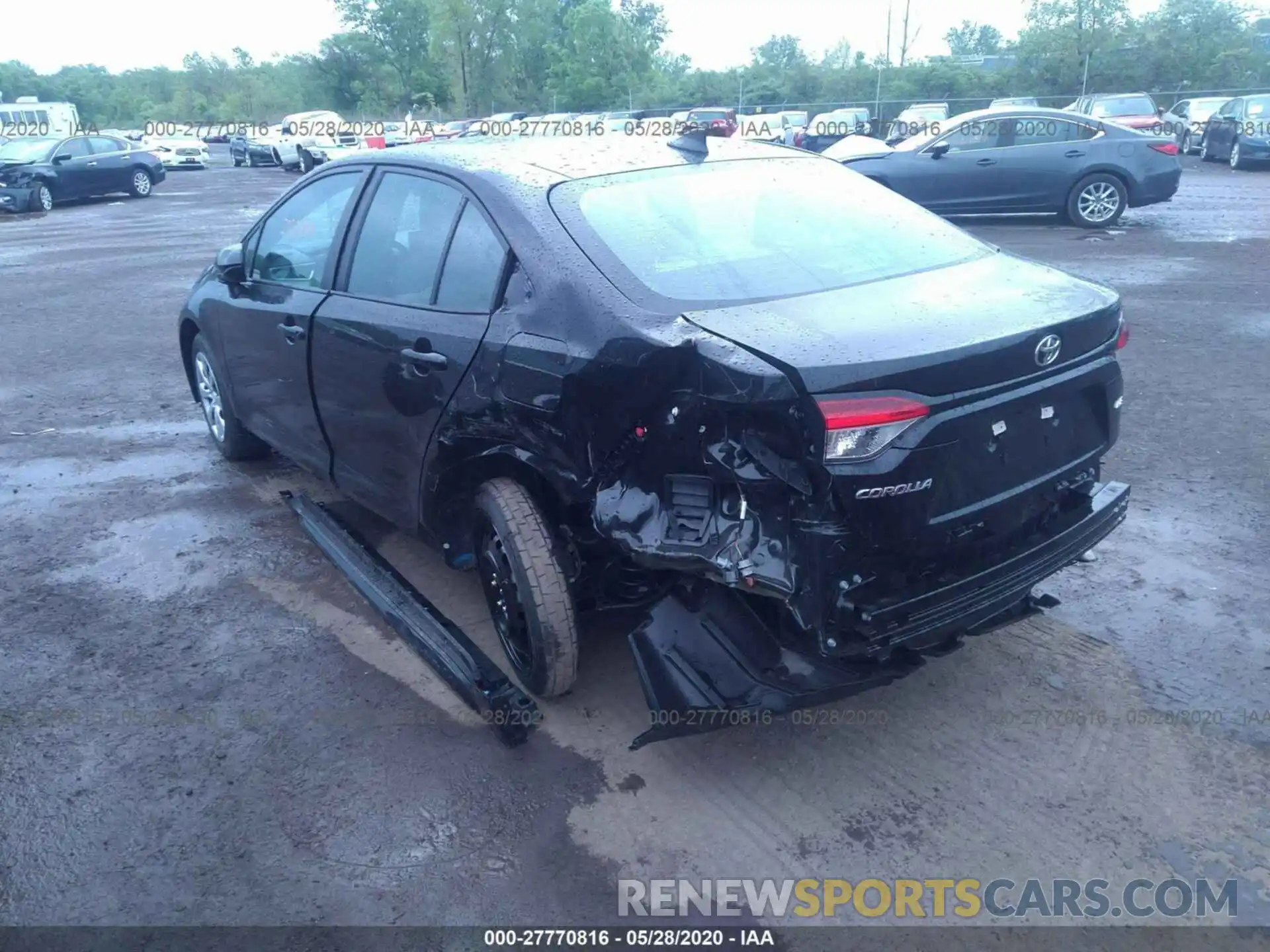 3 Photograph of a damaged car 5YFEPRAE7LP066572 TOYOTA COROLLA 2020