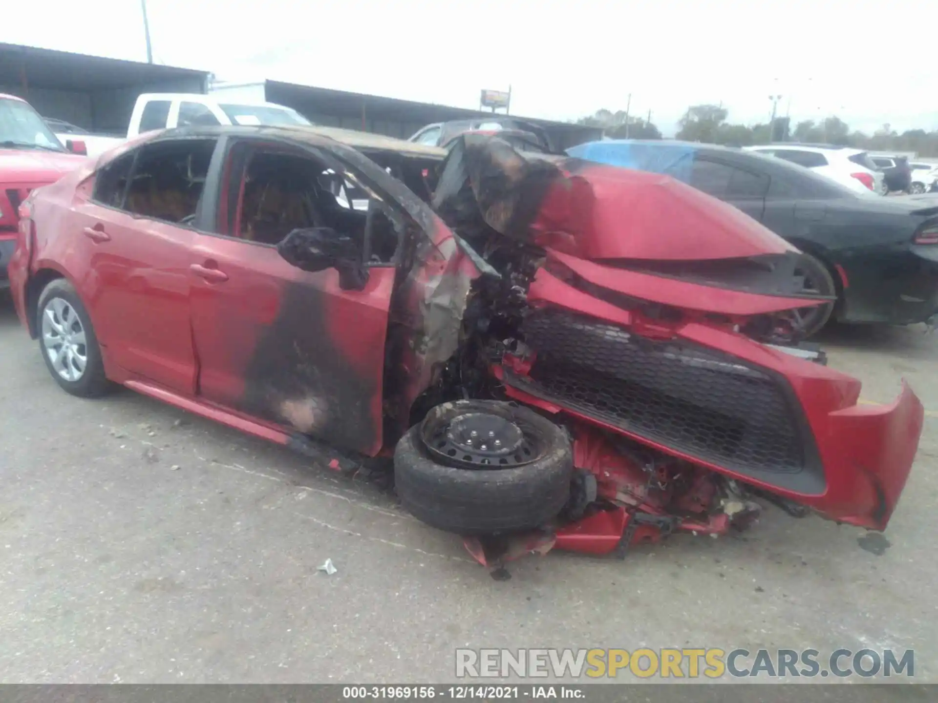 1 Photograph of a damaged car 5YFEPRAE7LP066989 TOYOTA COROLLA 2020