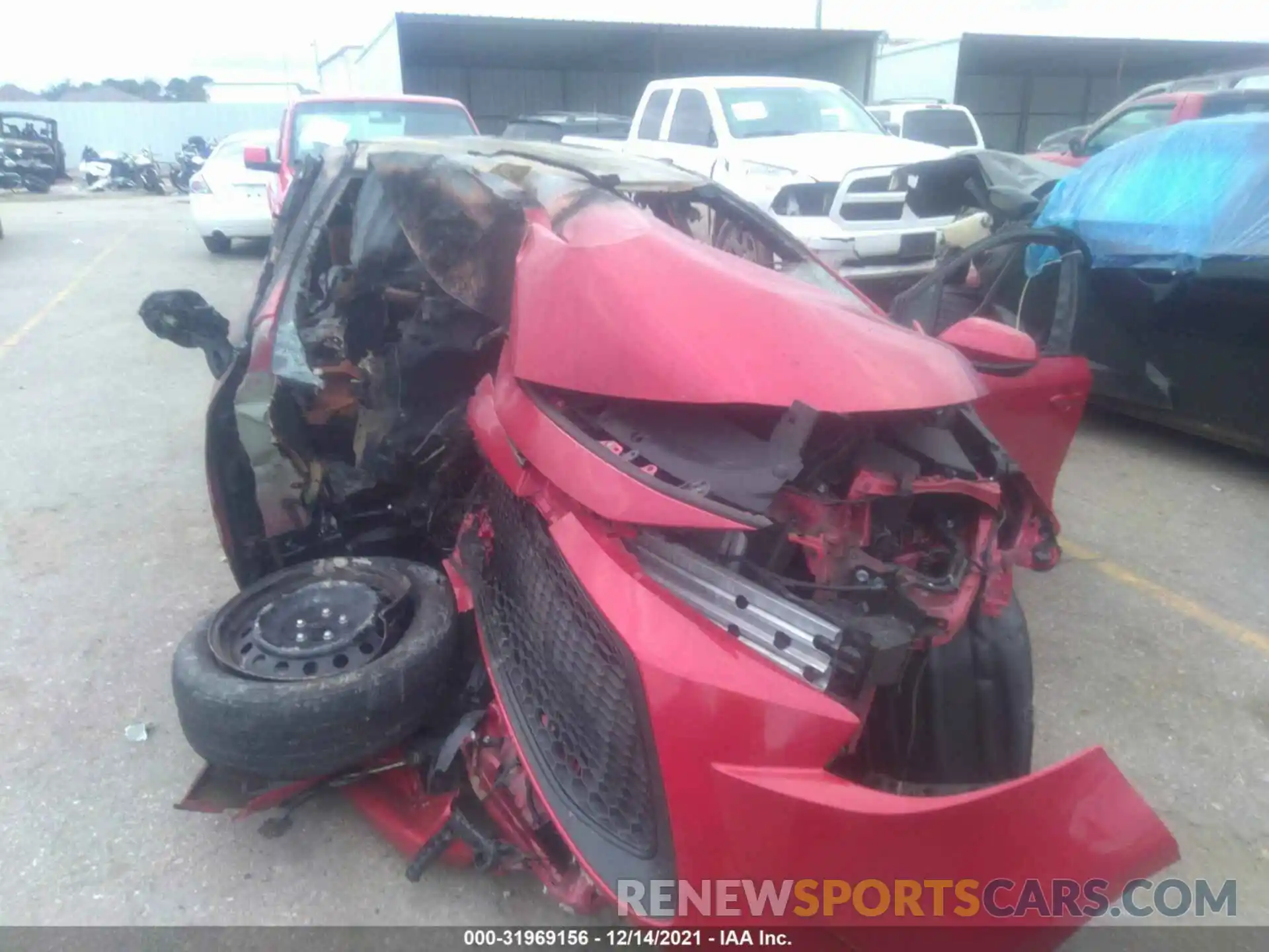 6 Photograph of a damaged car 5YFEPRAE7LP066989 TOYOTA COROLLA 2020