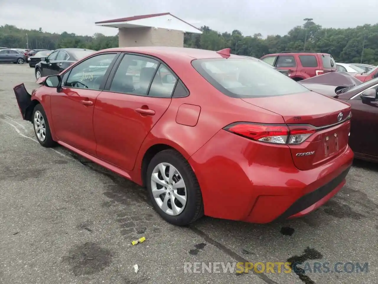 3 Photograph of a damaged car 5YFEPRAE7LP067558 TOYOTA COROLLA 2020