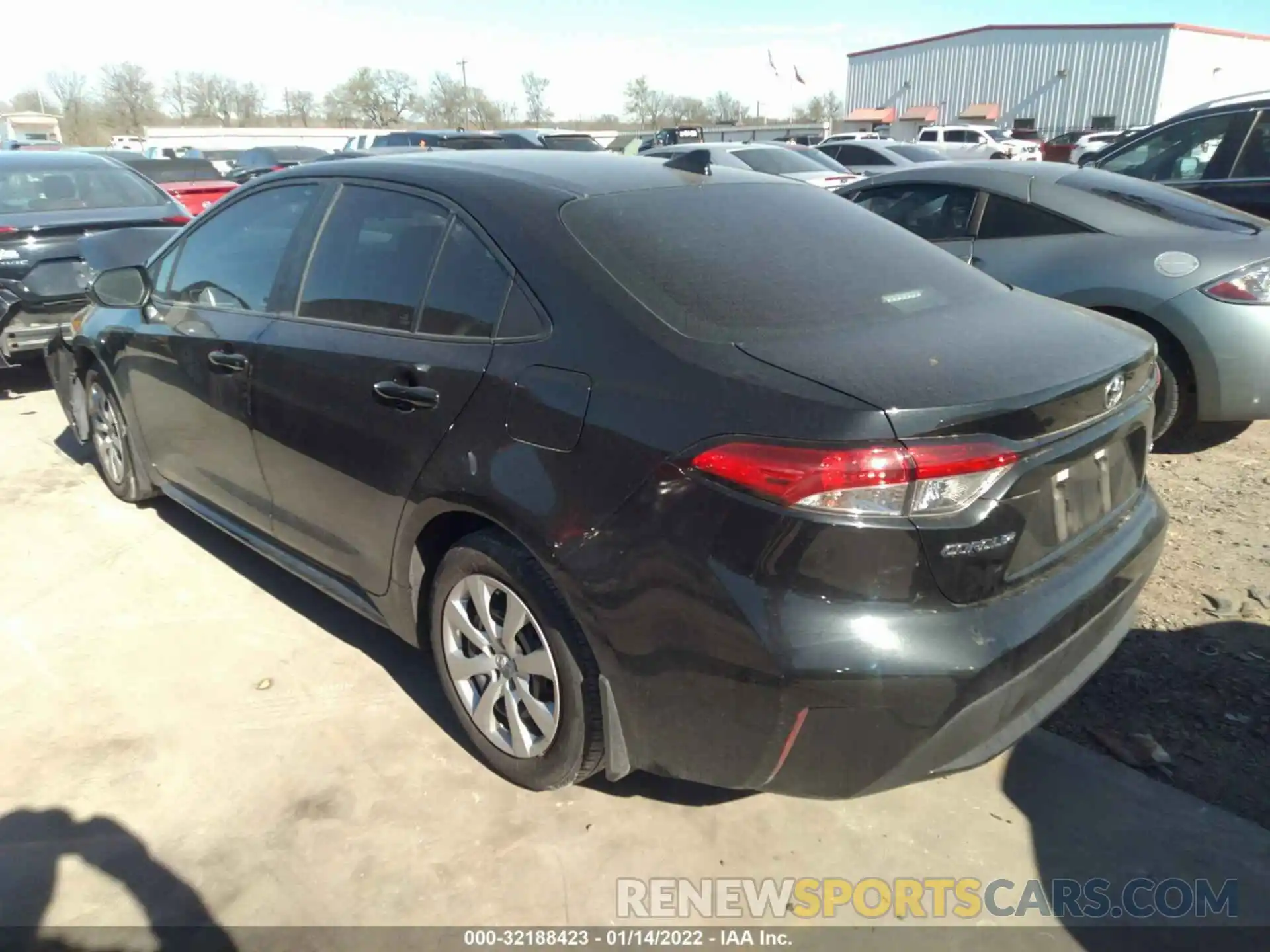 3 Photograph of a damaged car 5YFEPRAE7LP069472 TOYOTA COROLLA 2020