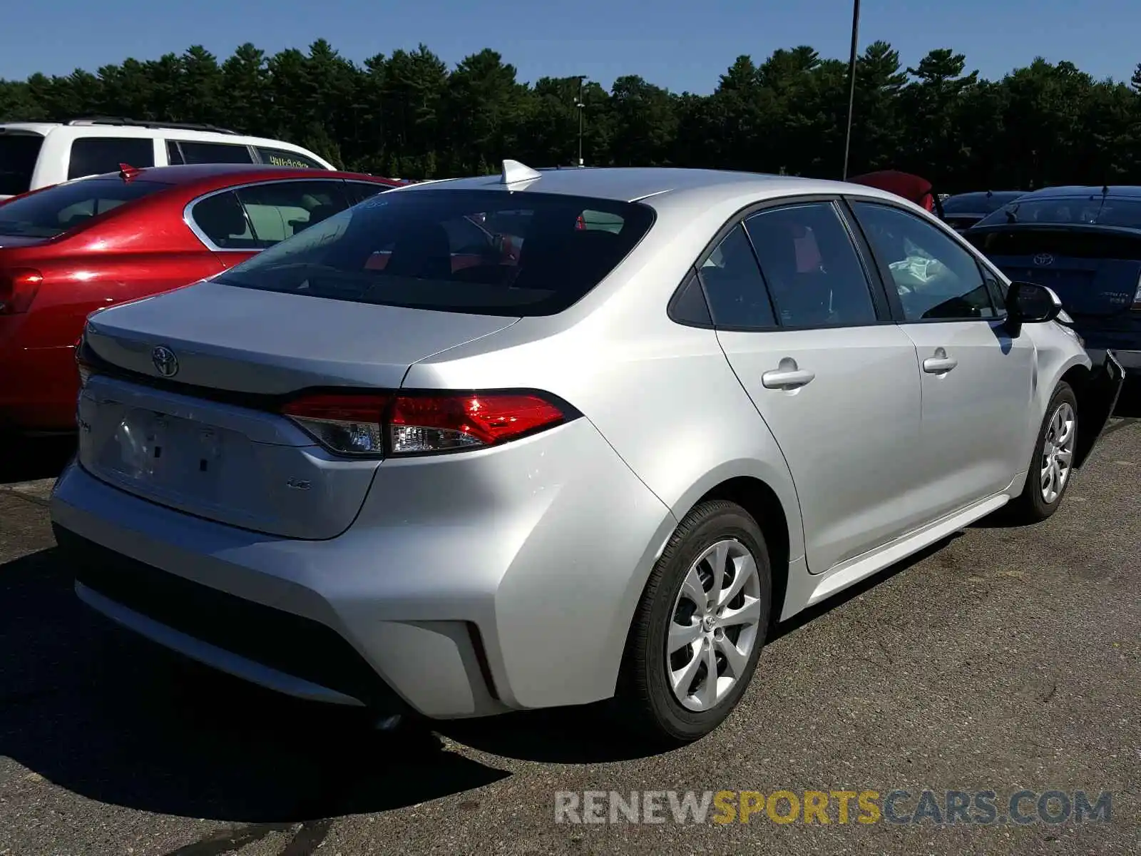 4 Photograph of a damaged car 5YFEPRAE7LP069634 TOYOTA COROLLA 2020