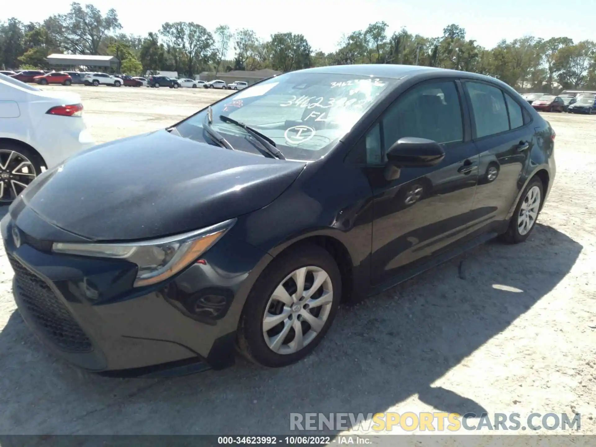 2 Photograph of a damaged car 5YFEPRAE7LP070542 TOYOTA COROLLA 2020