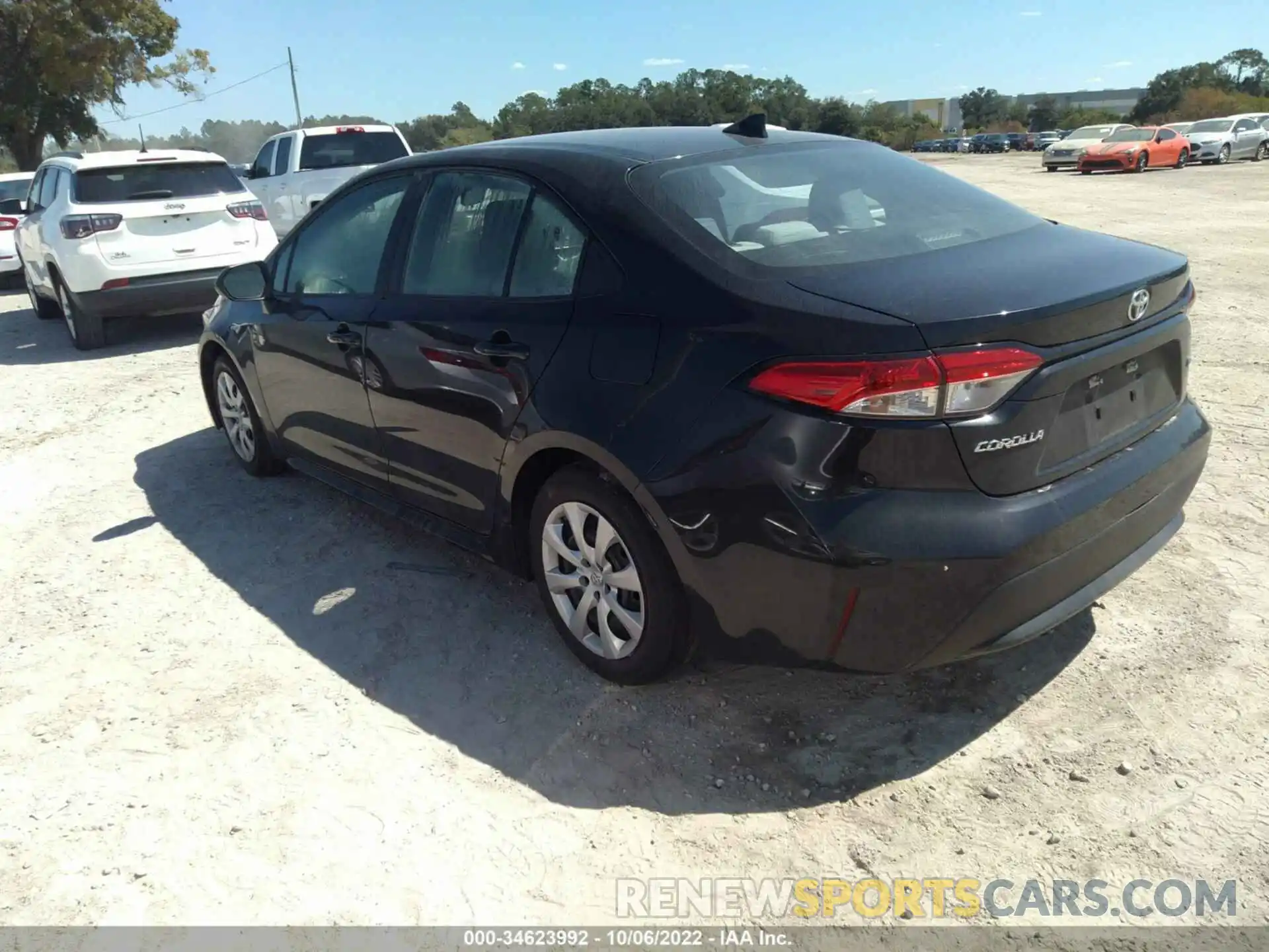 3 Photograph of a damaged car 5YFEPRAE7LP070542 TOYOTA COROLLA 2020