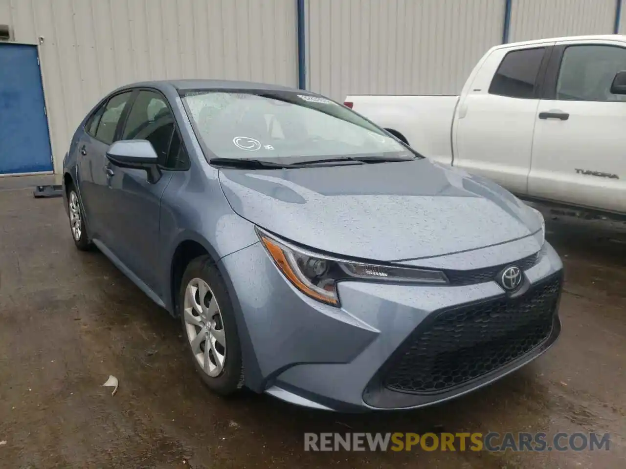 1 Photograph of a damaged car 5YFEPRAE7LP071142 TOYOTA COROLLA 2020