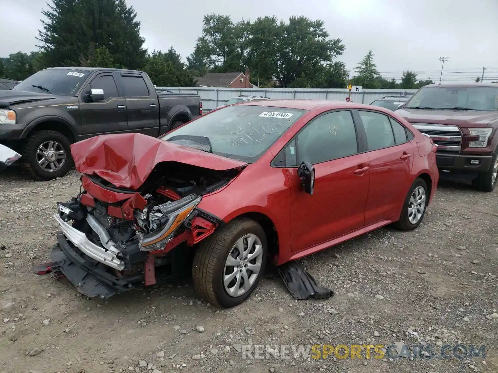 2 Photograph of a damaged car 5YFEPRAE7LP073327 TOYOTA COROLLA 2020