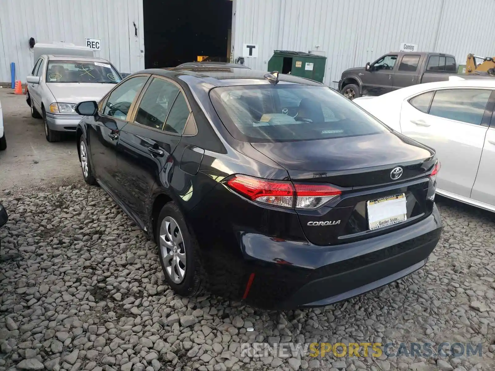 3 Photograph of a damaged car 5YFEPRAE7LP074722 TOYOTA COROLLA 2020