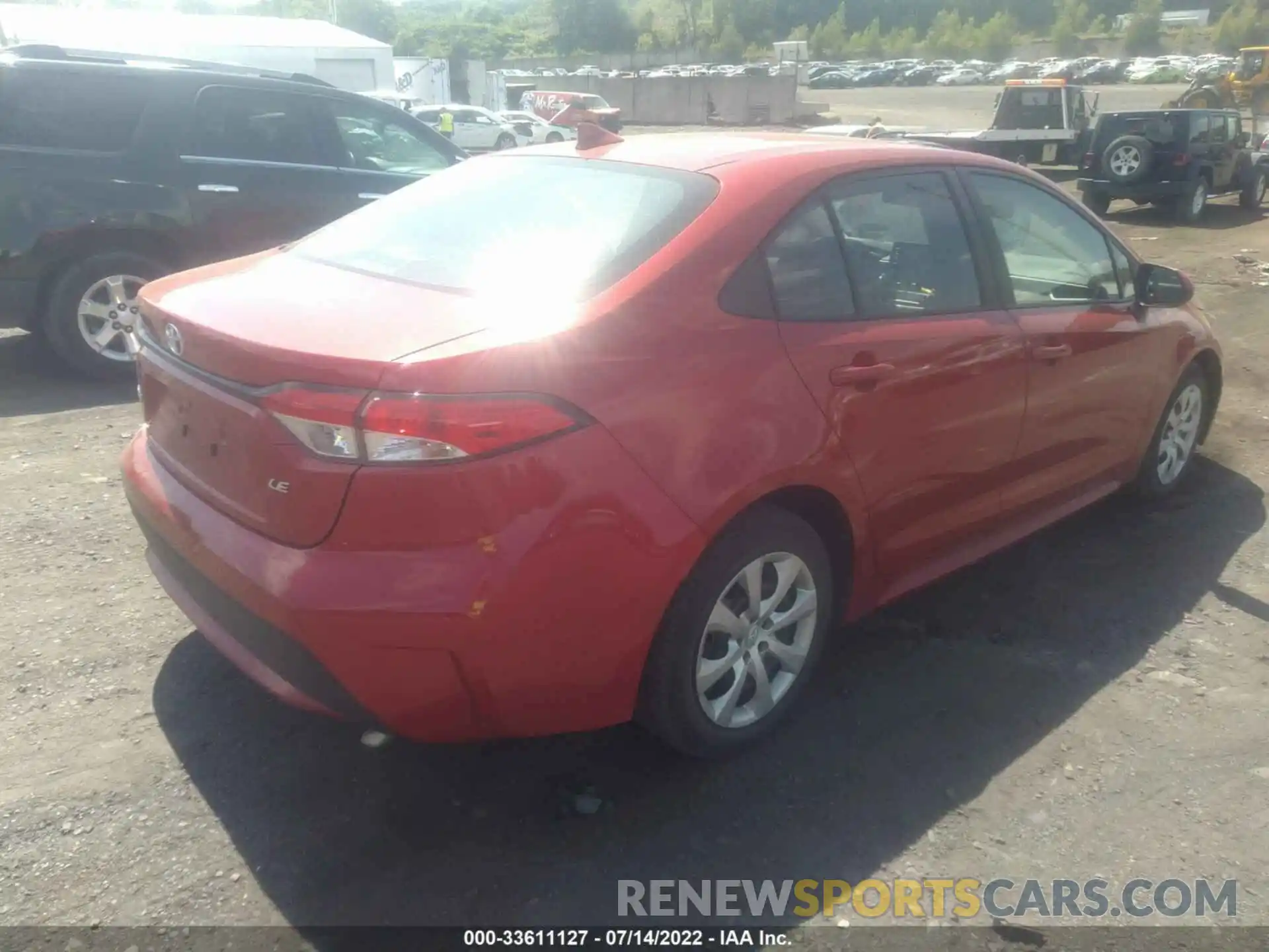 4 Photograph of a damaged car 5YFEPRAE7LP074820 TOYOTA COROLLA 2020