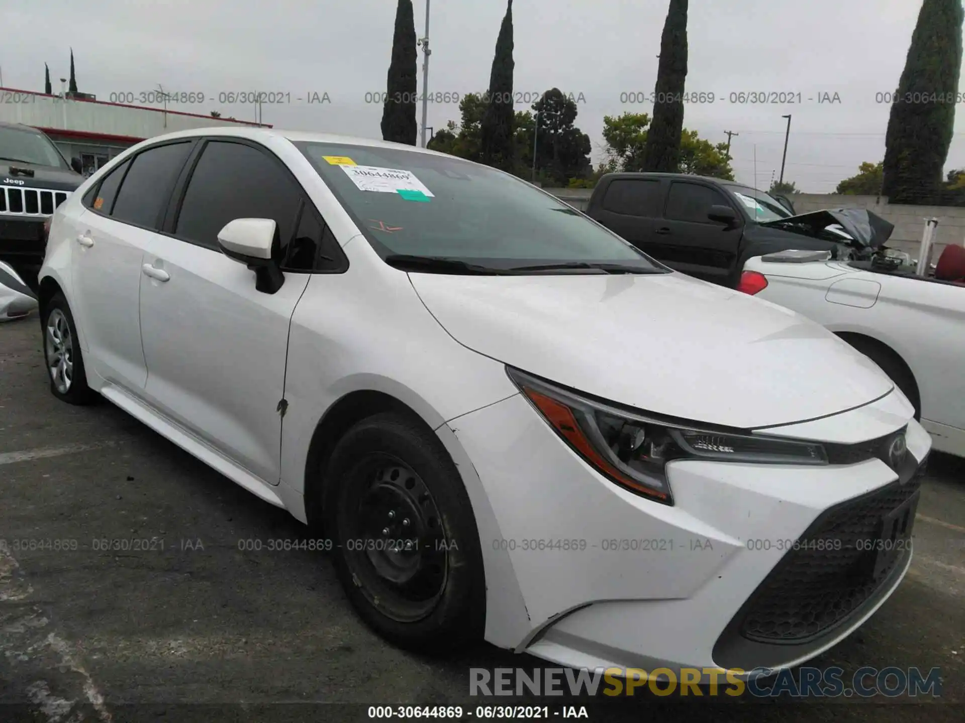 1 Photograph of a damaged car 5YFEPRAE7LP074929 TOYOTA COROLLA 2020