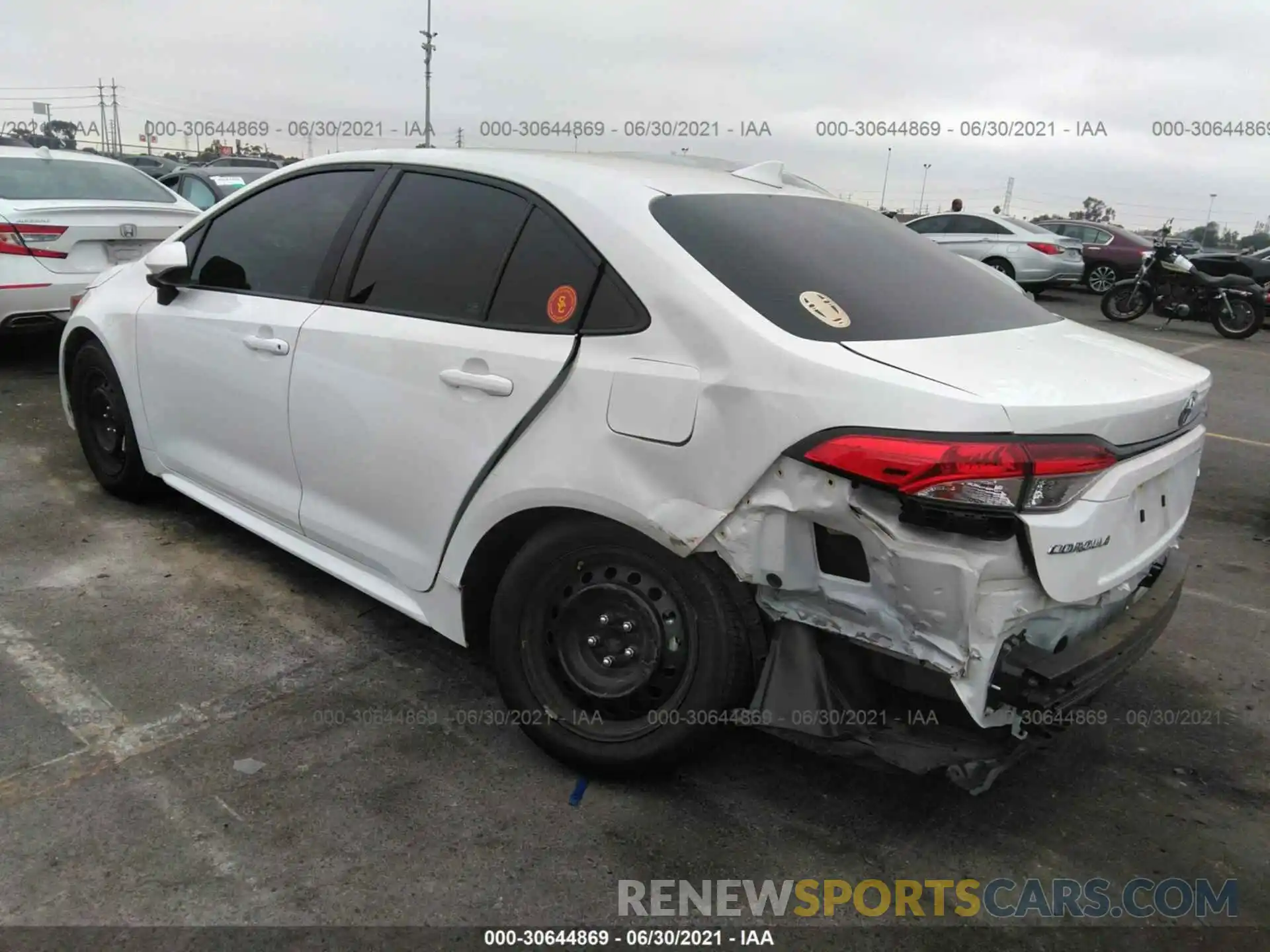 3 Photograph of a damaged car 5YFEPRAE7LP074929 TOYOTA COROLLA 2020