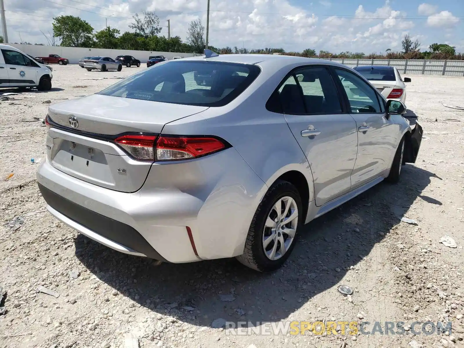 4 Photograph of a damaged car 5YFEPRAE7LP075420 TOYOTA COROLLA 2020