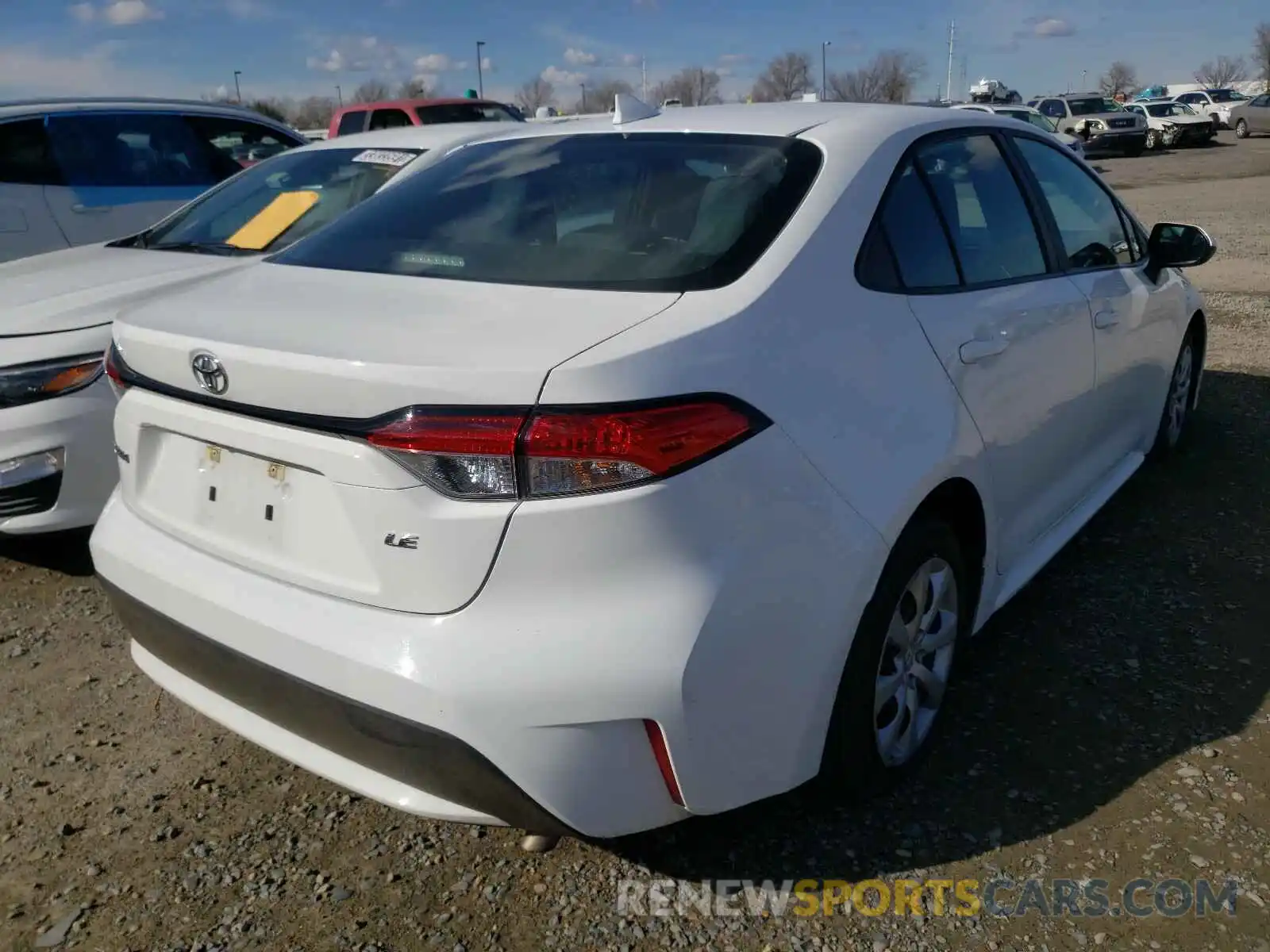 4 Photograph of a damaged car 5YFEPRAE7LP075711 TOYOTA COROLLA 2020